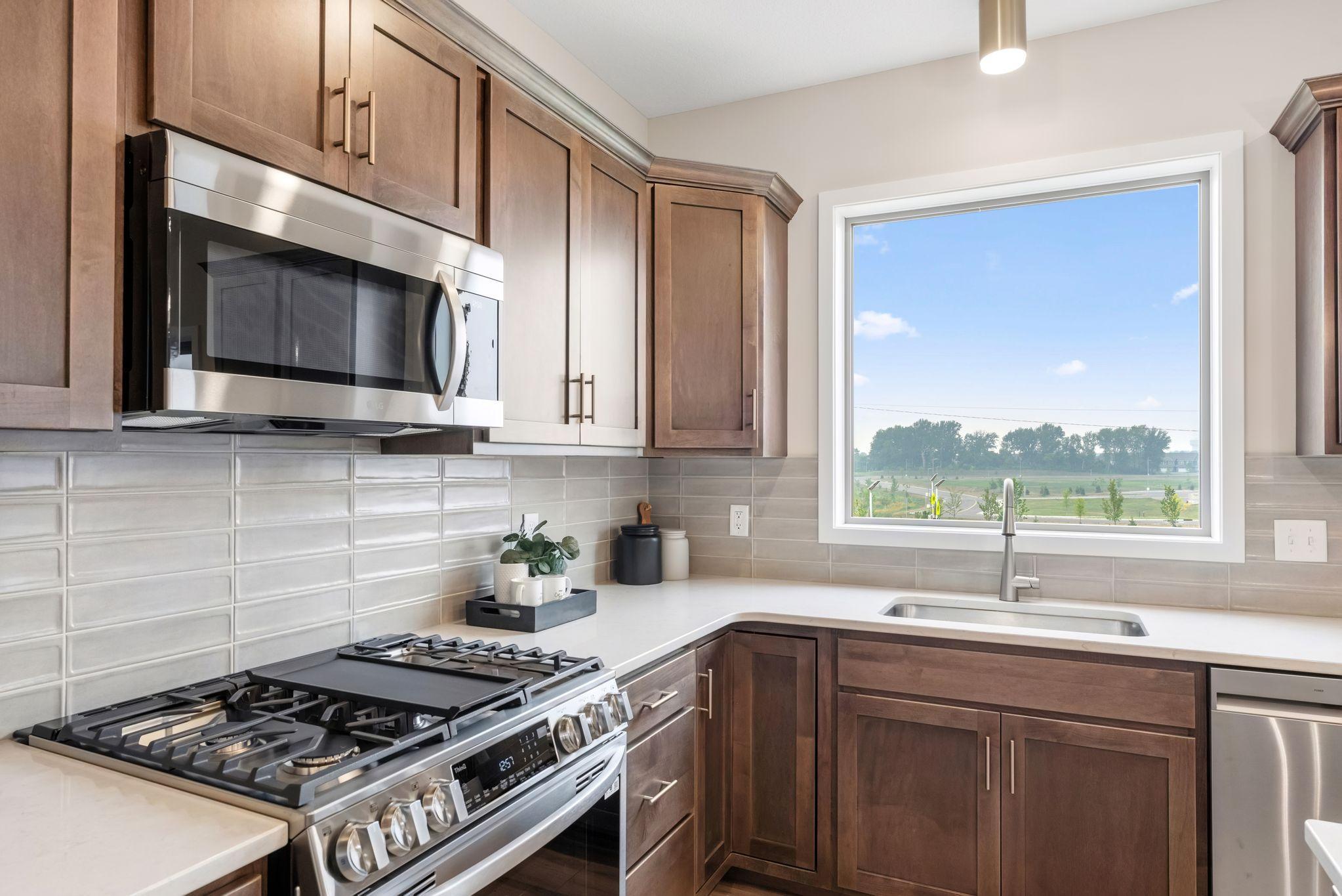13721 Arrowhead Way Property Photo 8