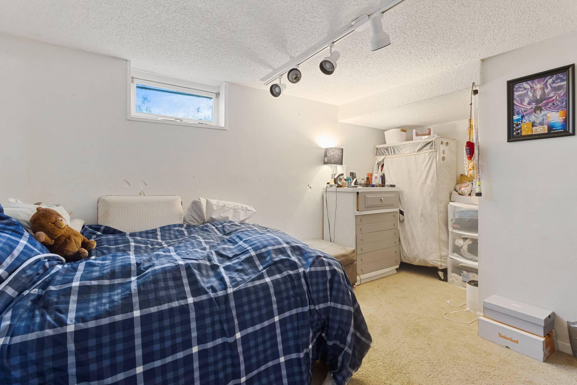 527 Emil Avenue Property Photo 27
