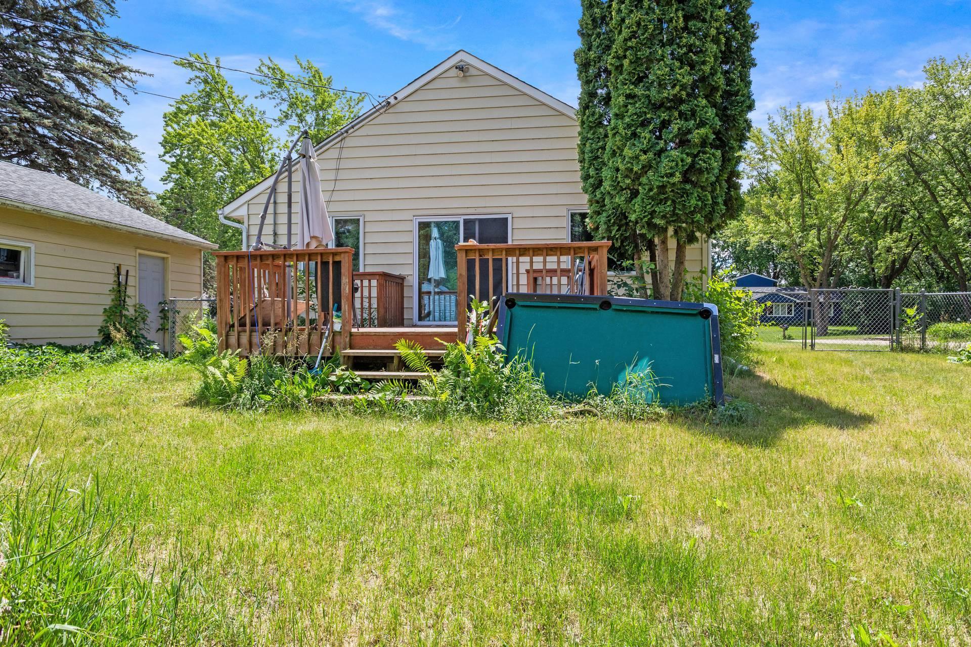 527 Emil Avenue Property Photo 29