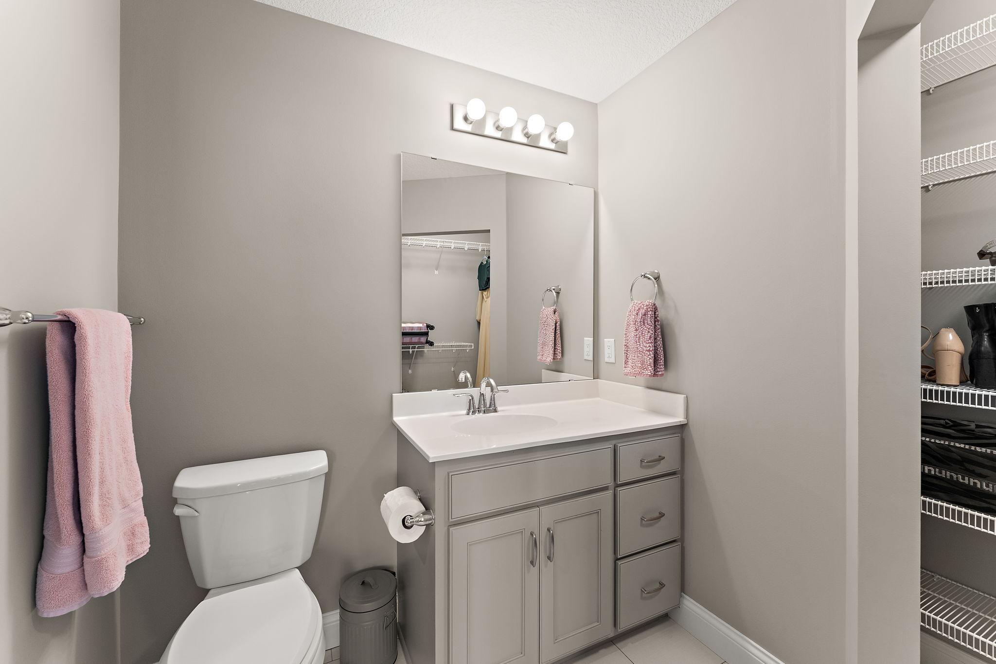 10809 Brookside Trail N Property Photo 39