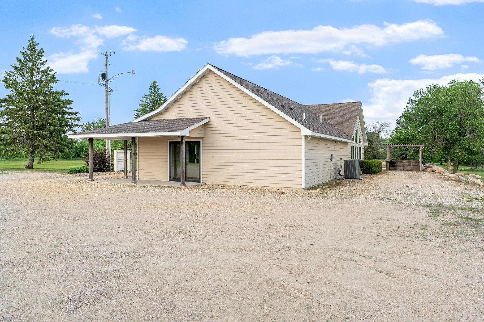 3700 11th Place Ne Property Photo 14