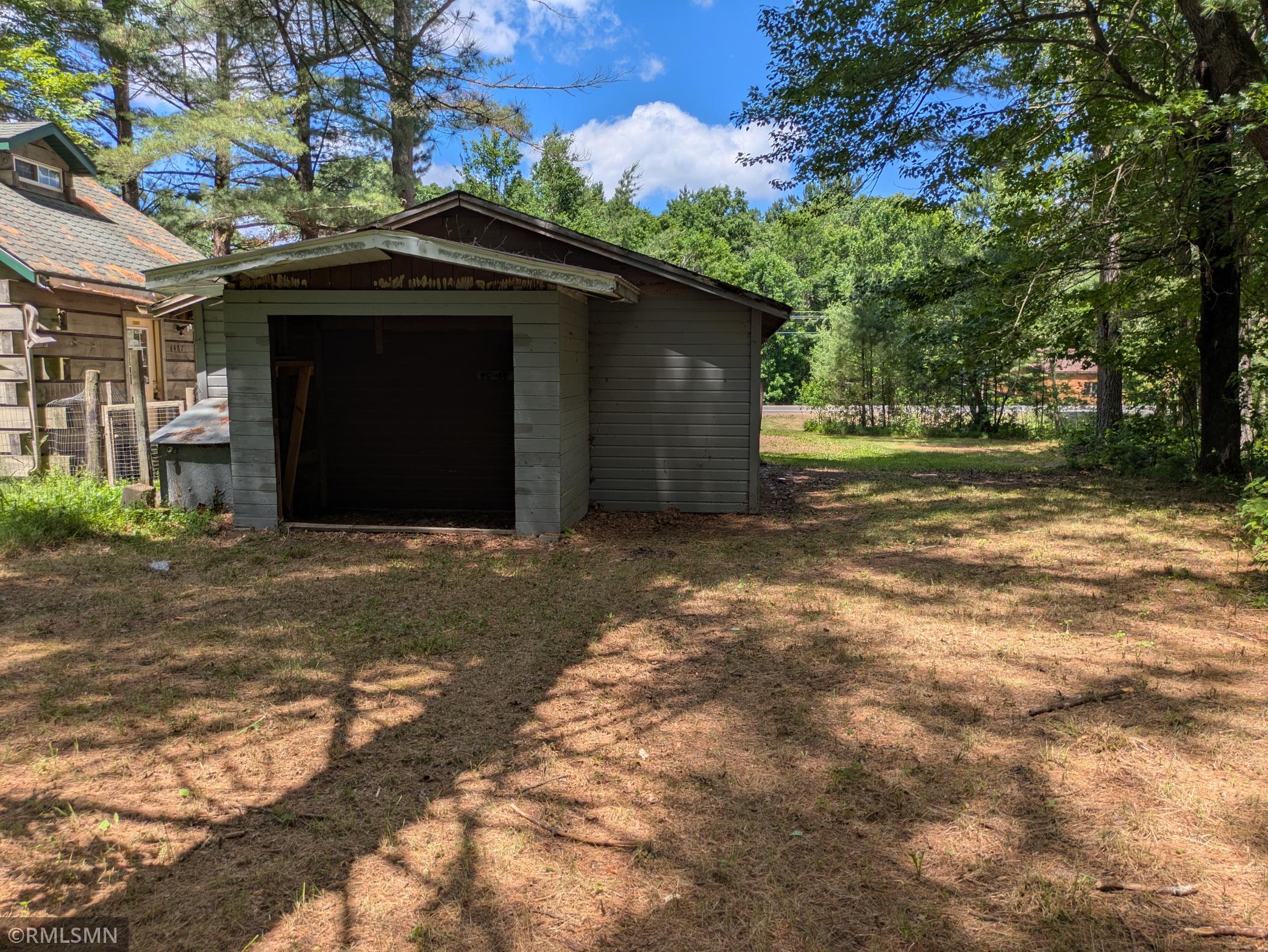 6487 E State Road 70 Property Photo 3