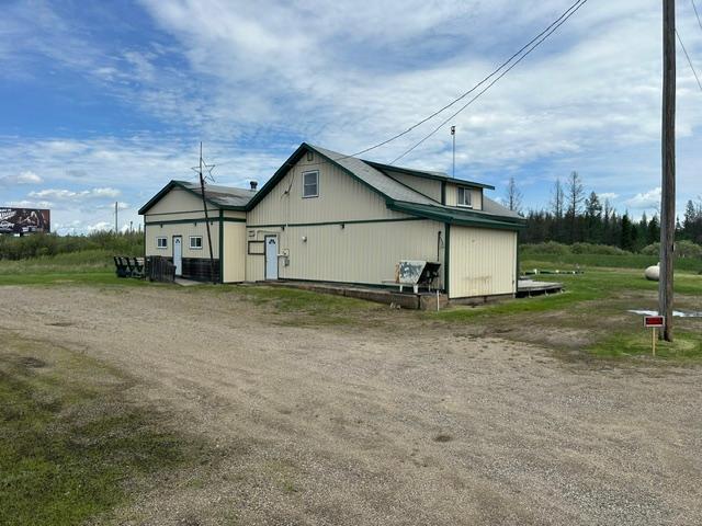 7010 Highway 169 Property Photo 2