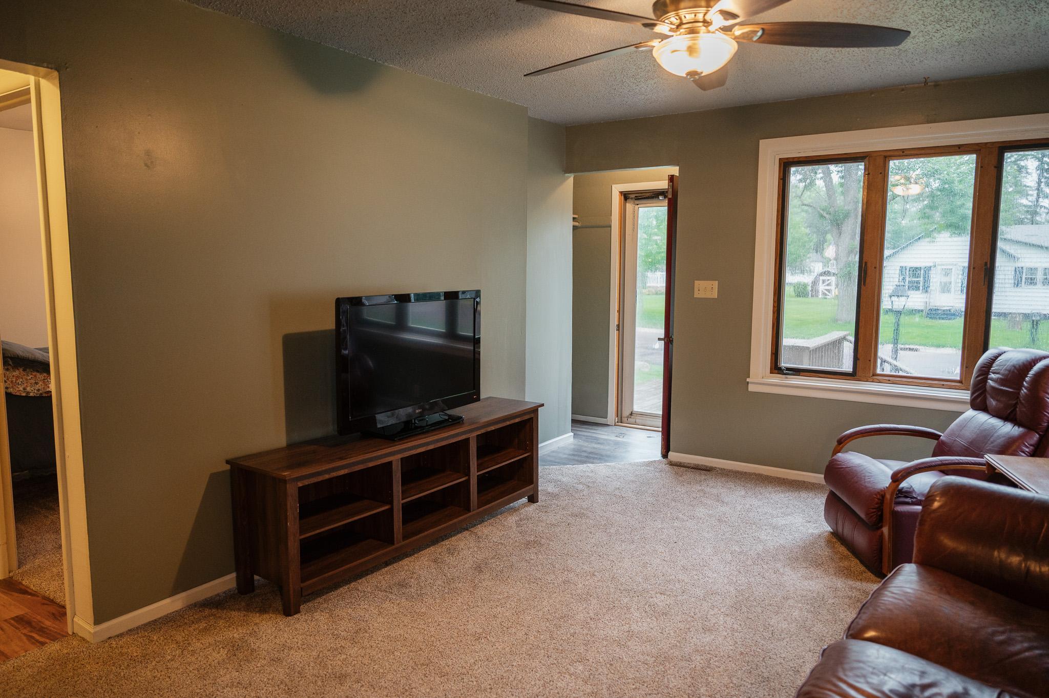 430 Birch Street E Property Photo 8