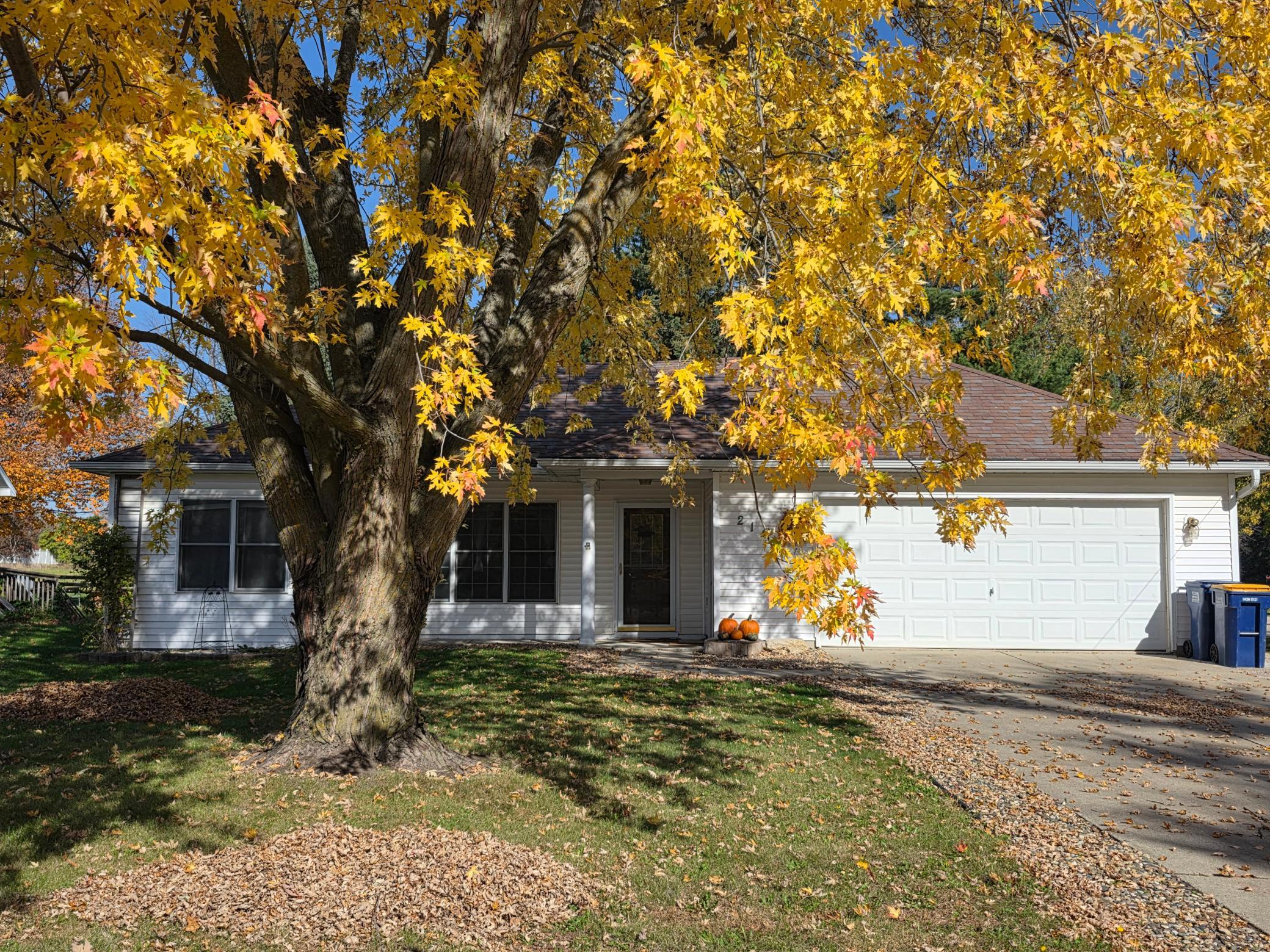 214 Trondheim Road Property Photo 3