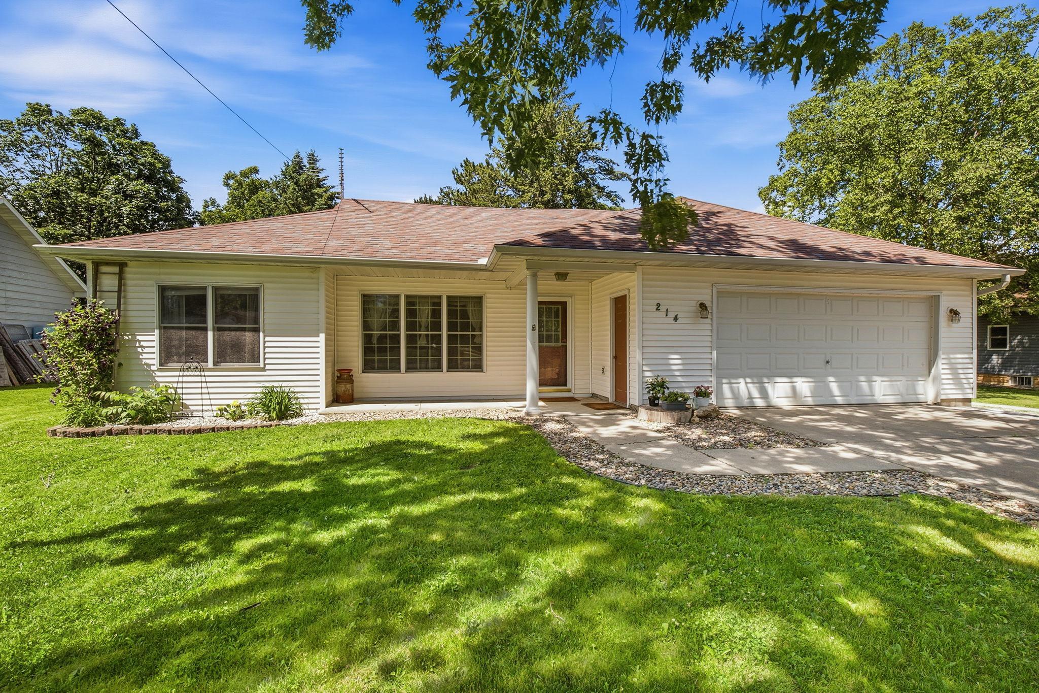 214 Trondheim Road Property Photo 23