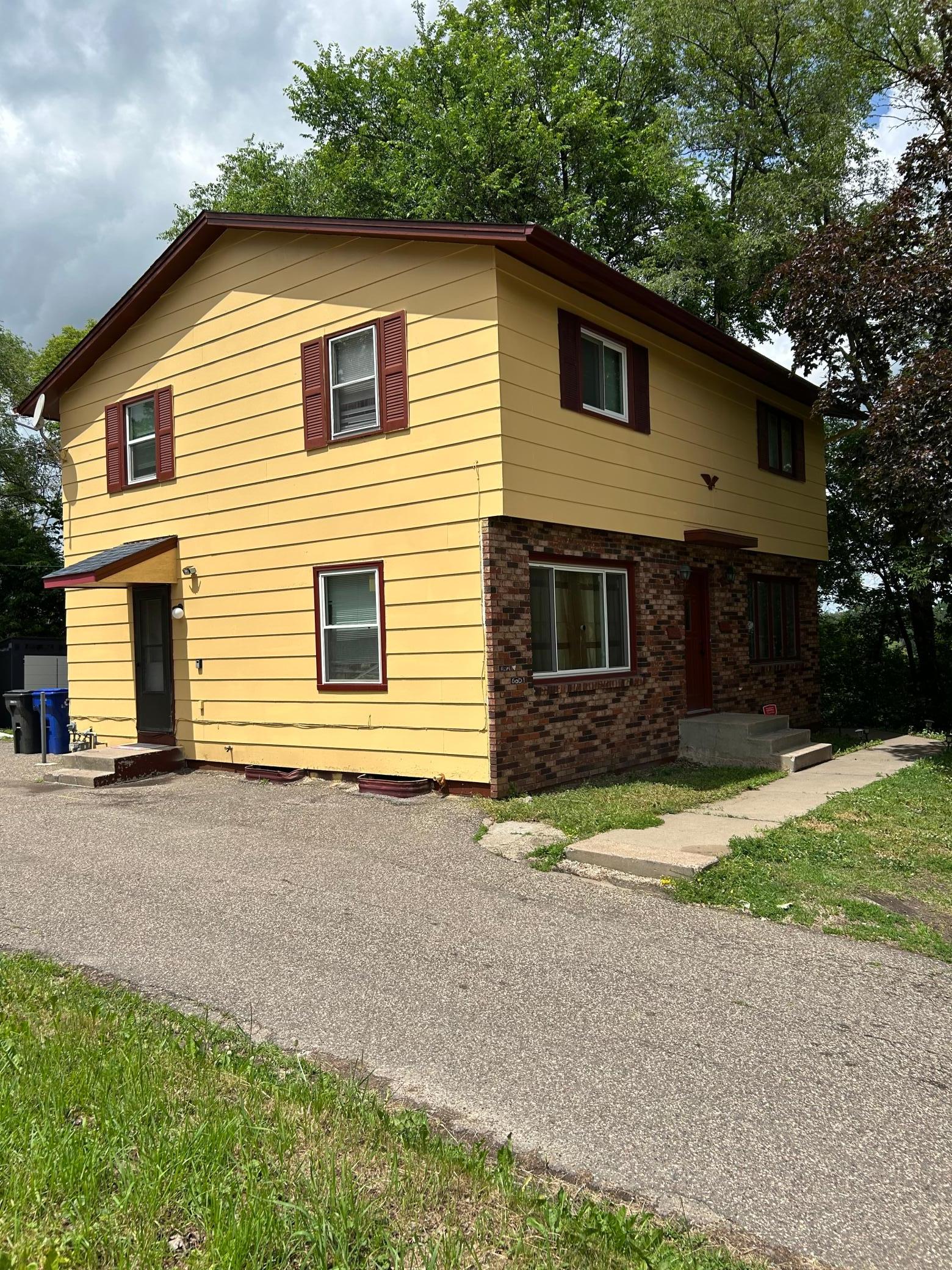 331-333 S Mcknight Road Property Photo 2