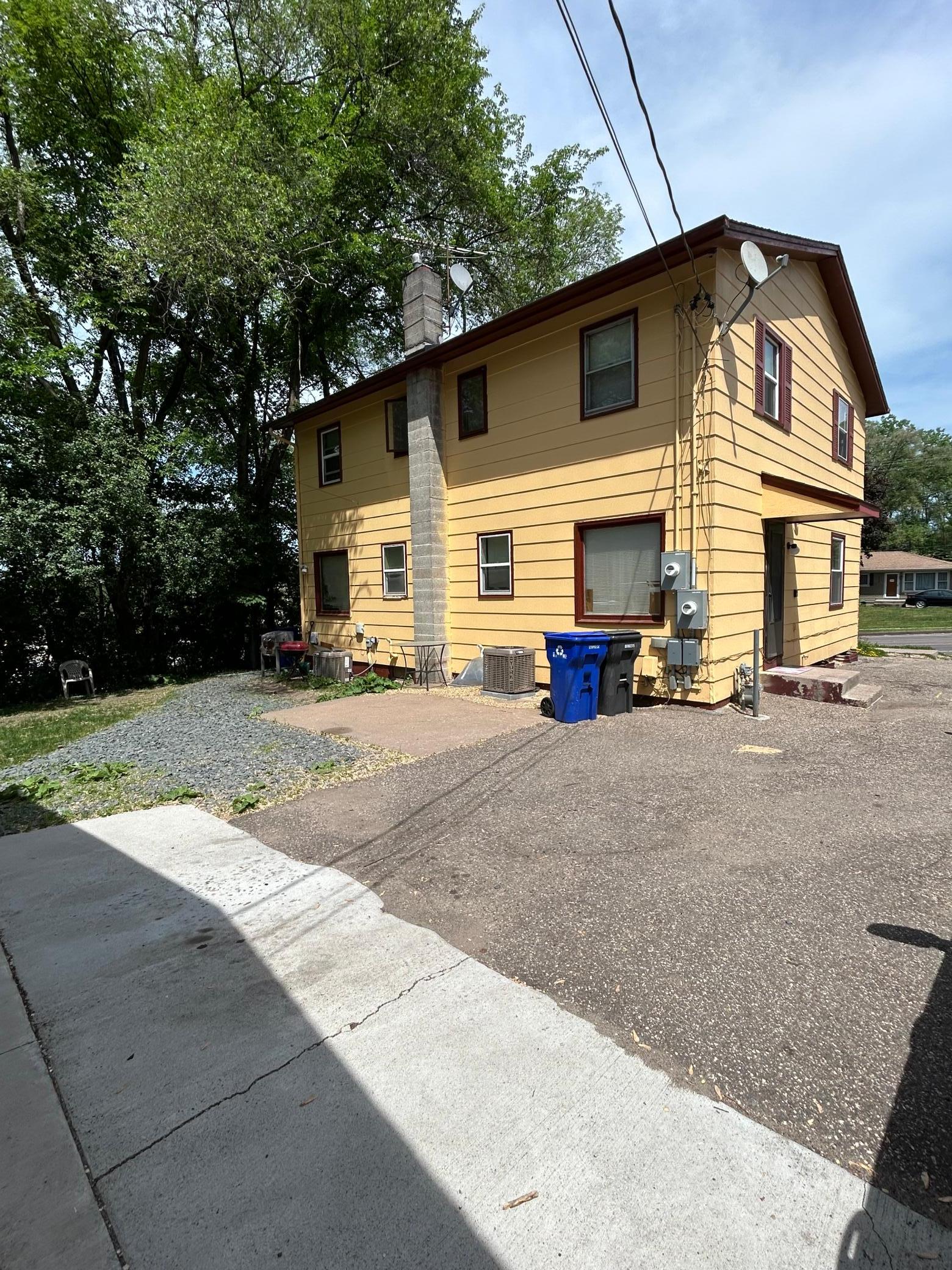 331-333 S Mcknight Road Property Photo 4