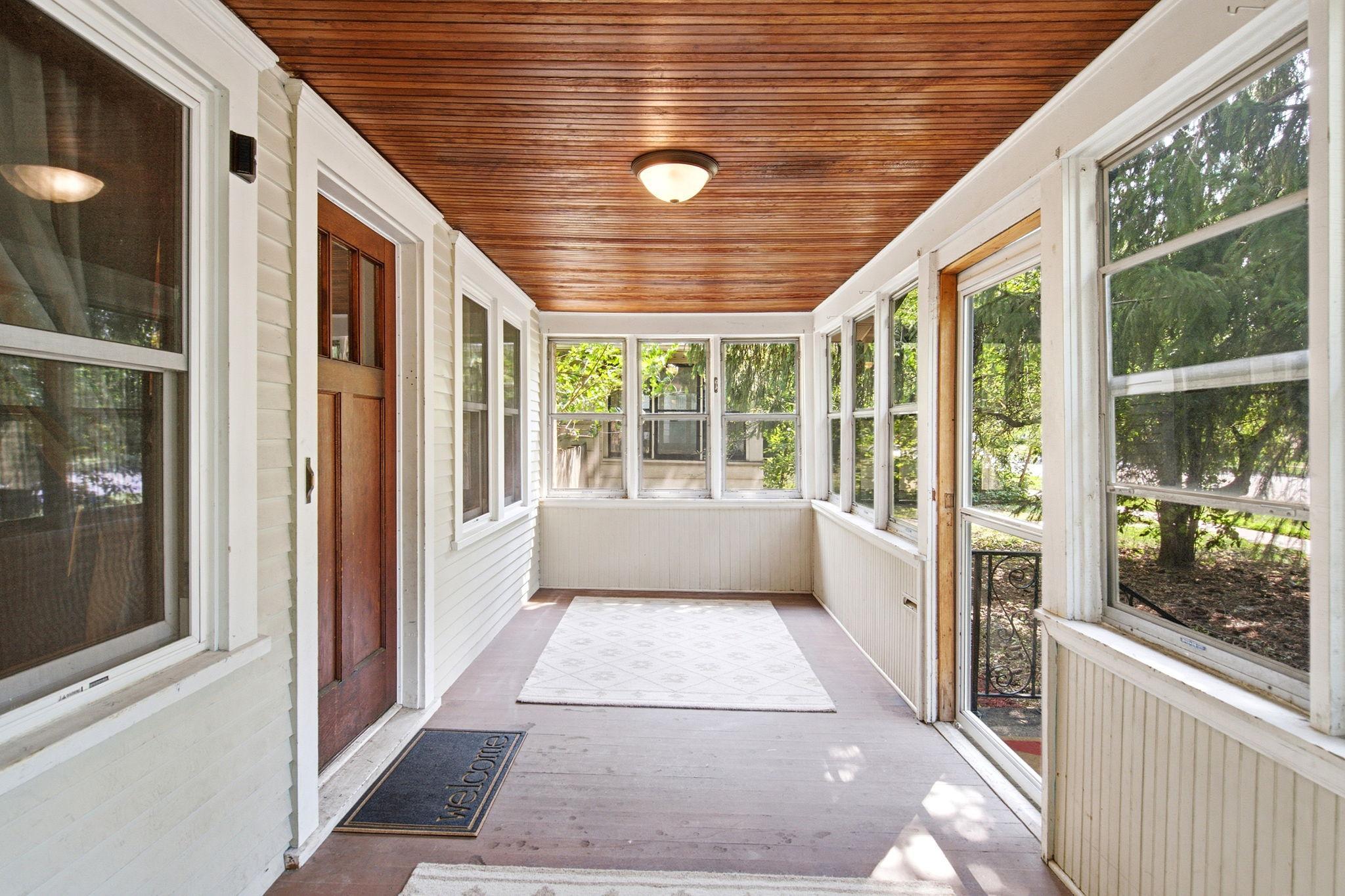 1017 Maryland Avenue E Property Photo 6