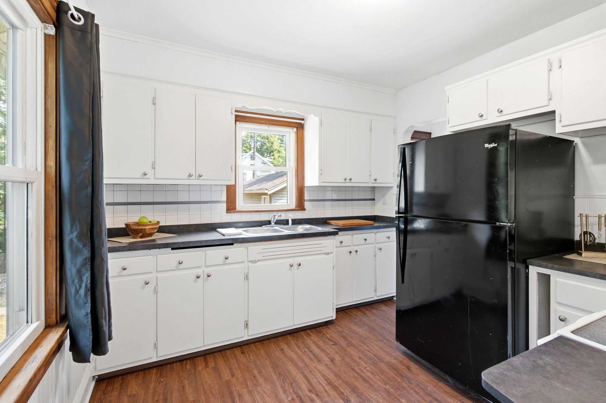 1017 Maryland Avenue E Property Photo 15
