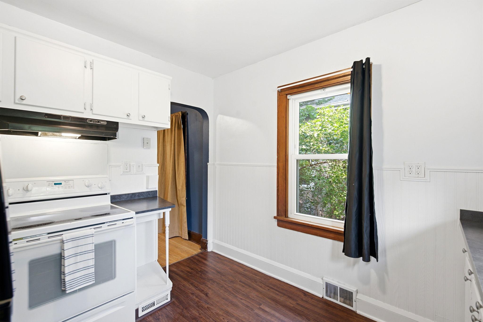 1017 Maryland Avenue E Property Photo 18