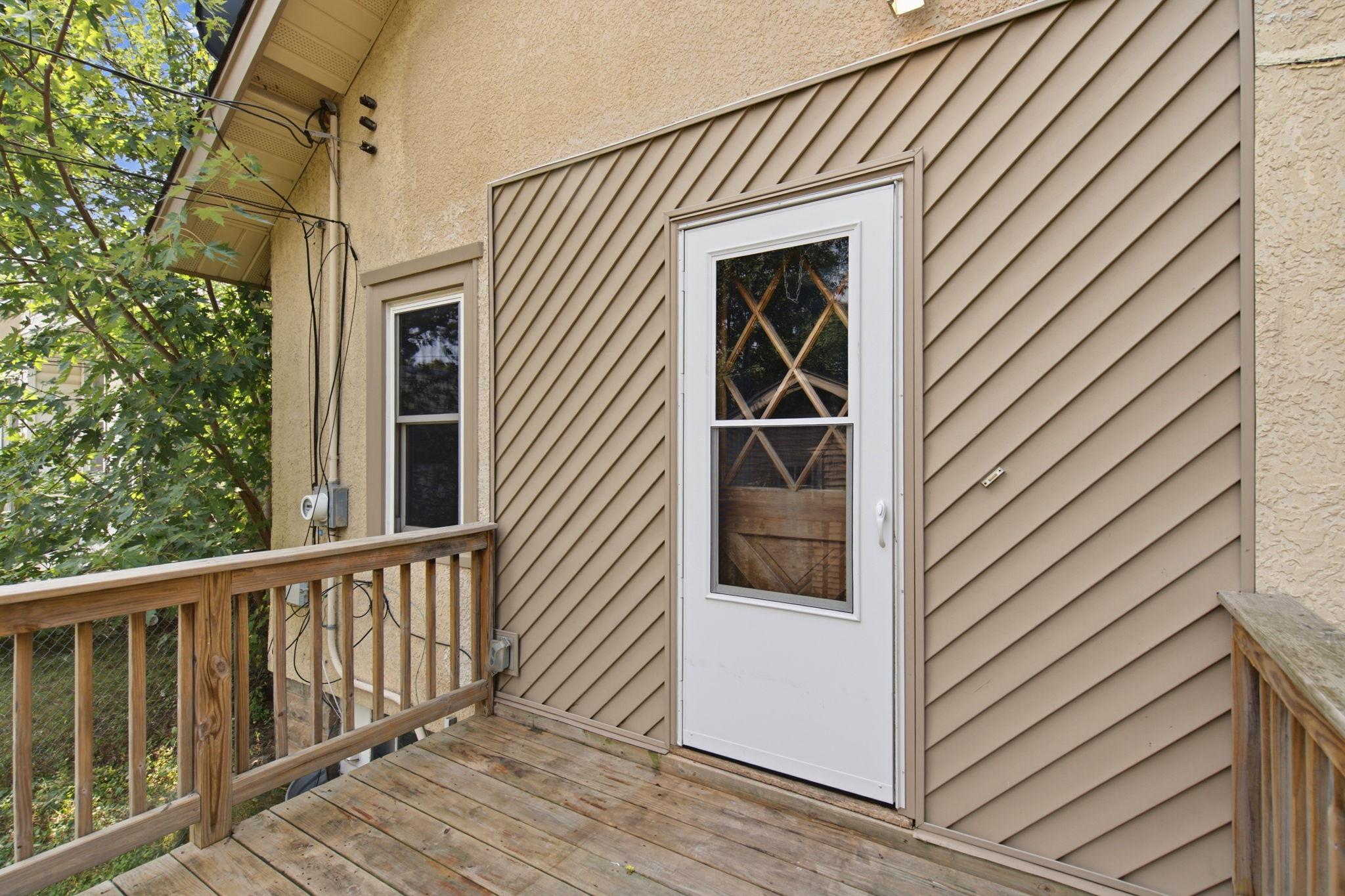 1017 Maryland Avenue E Property Photo 32