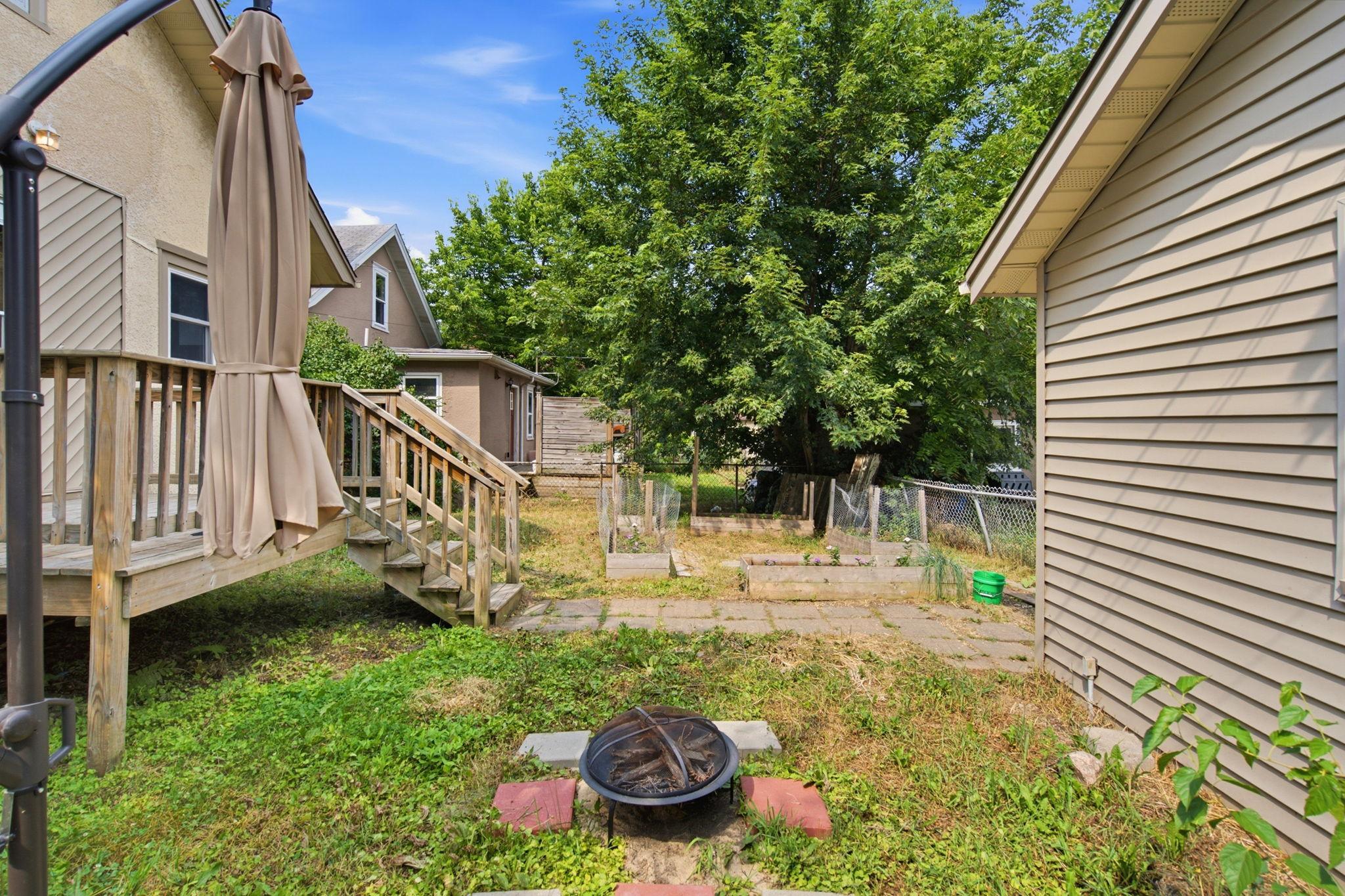1017 Maryland Avenue E Property Photo 35