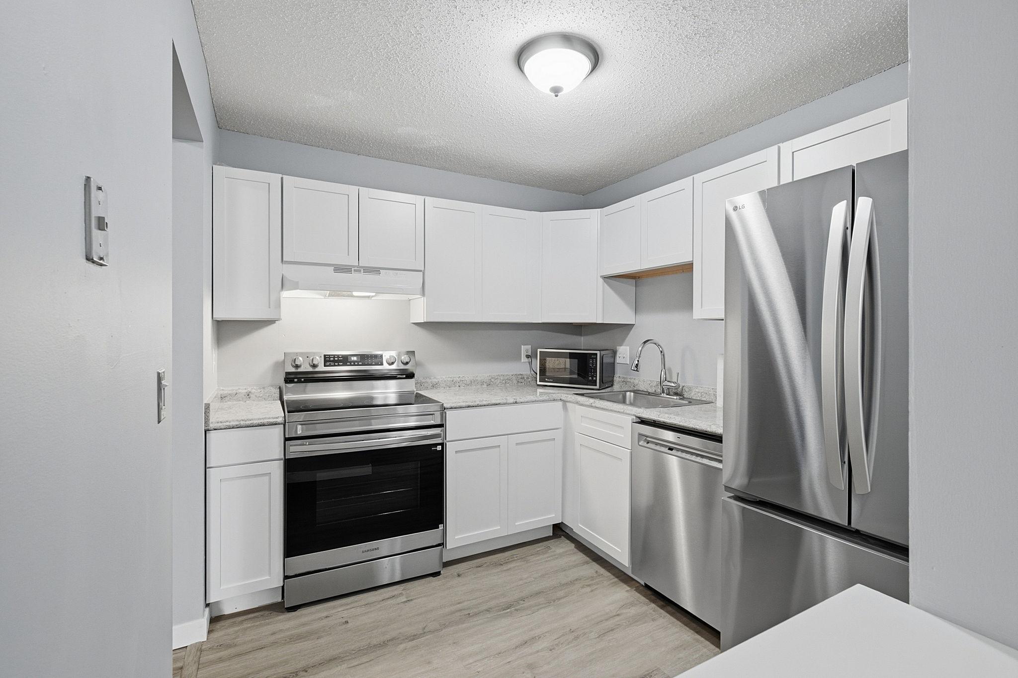 1871 Silver Bell Road 107 Property Photo 8