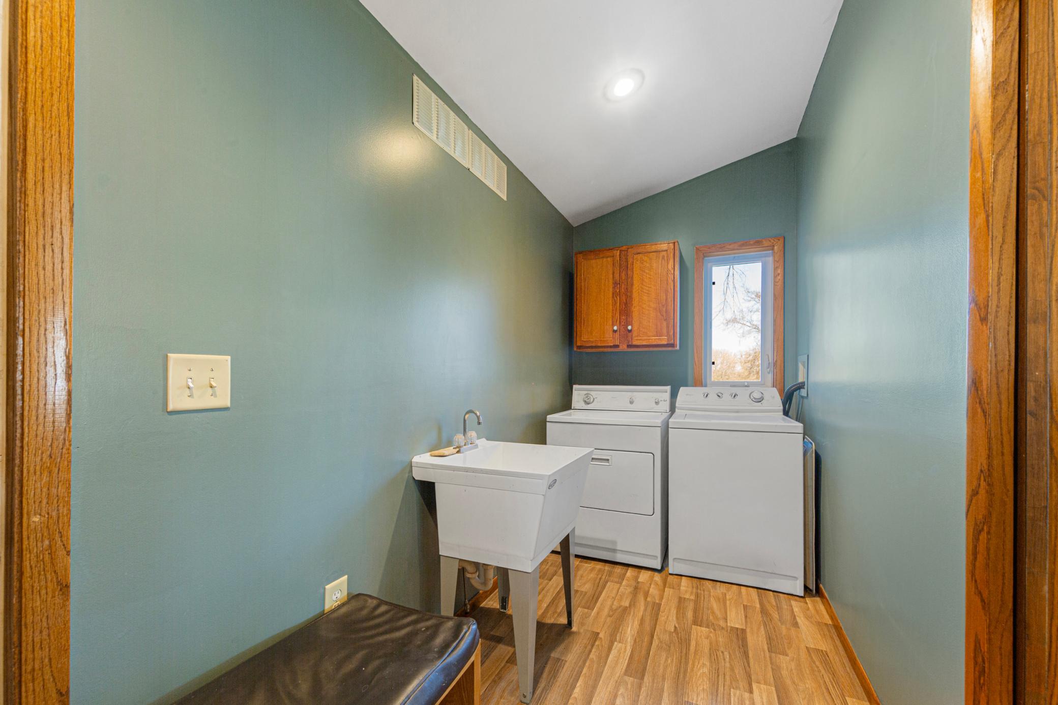 23493 Echo Avenue Property Photo 35
