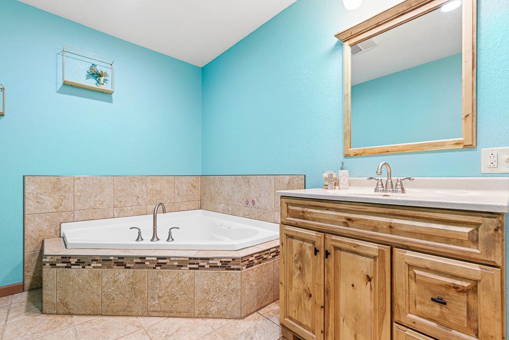 313 7th Street W Property Photo 28