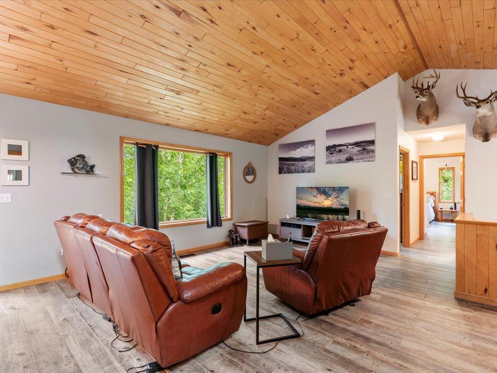 8343 Timber Lane Property Photo 3