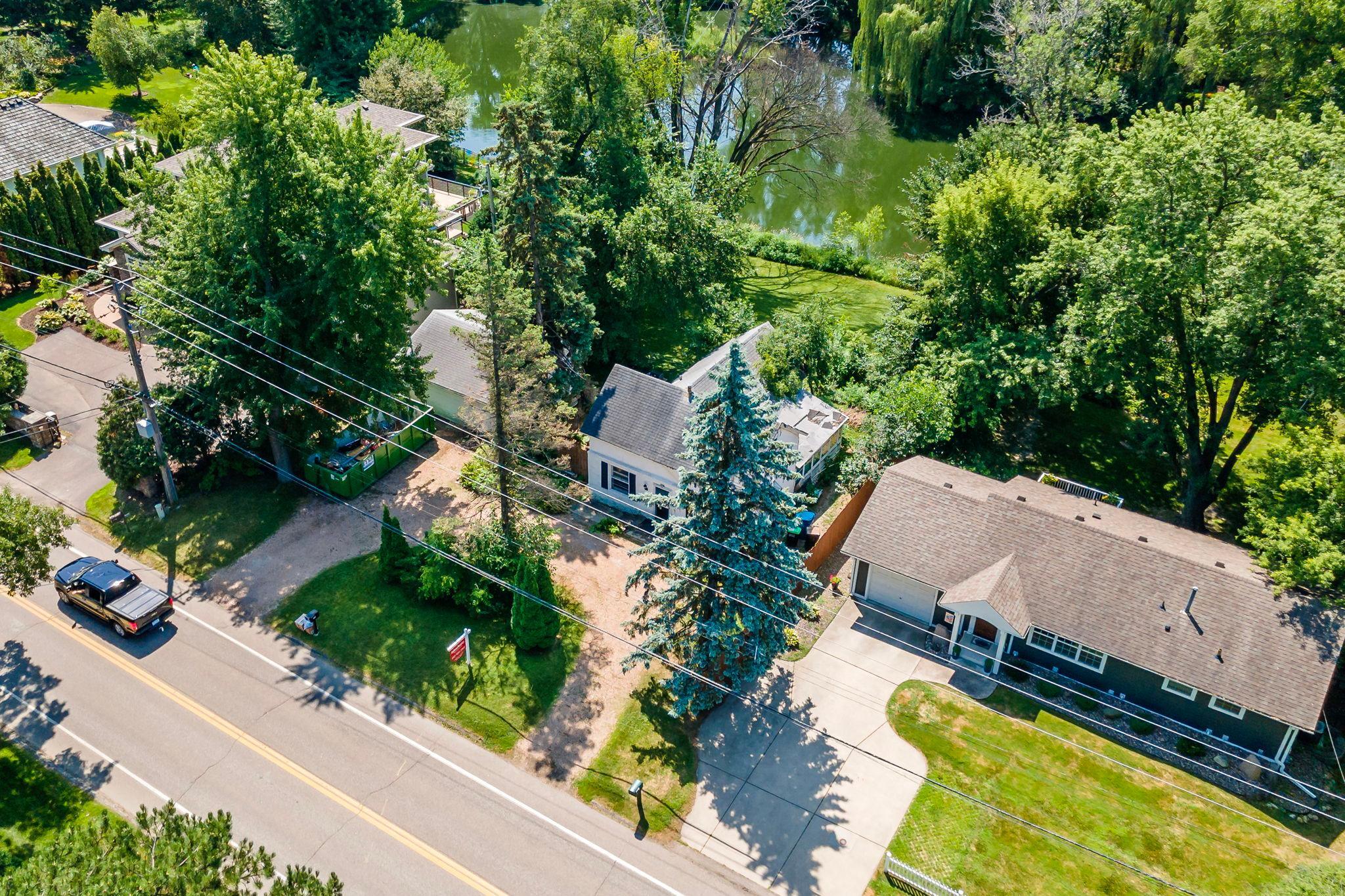 5801x Interlachen Boulevard Property Photo 16