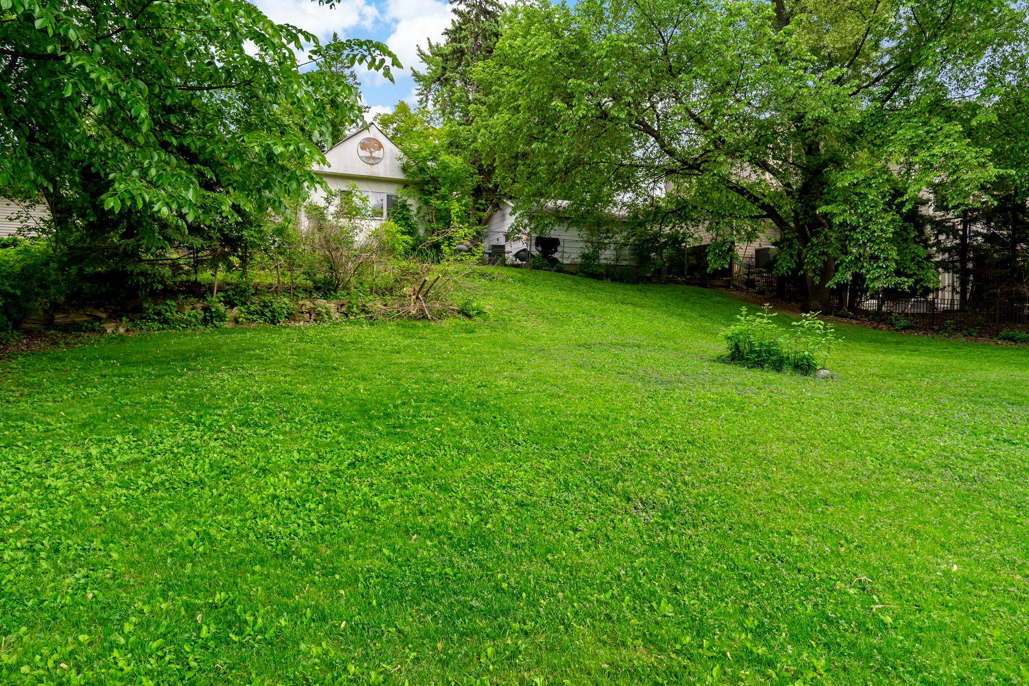 5801x Interlachen Boulevard Property Photo 28