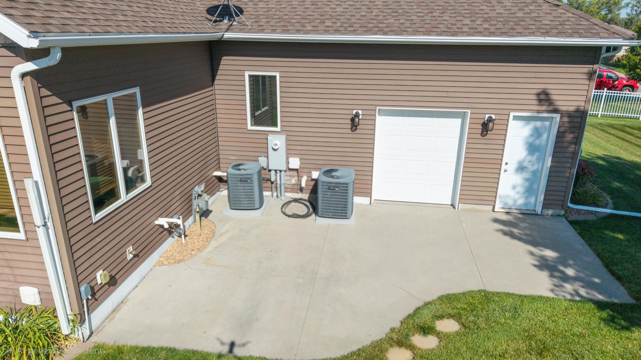 1007 6 Avenue Ne Property Photo 5