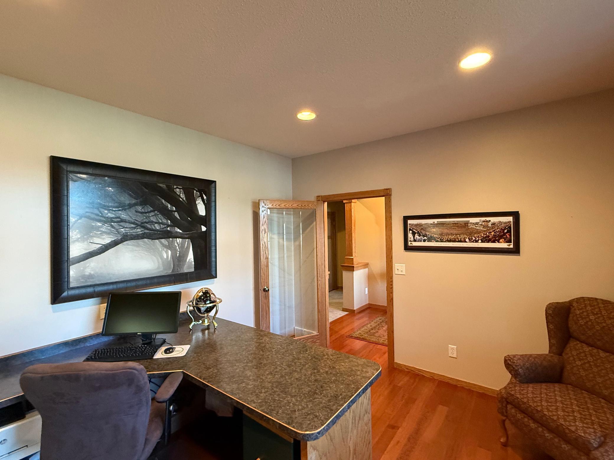 1007 6 Avenue Ne Property Photo 28