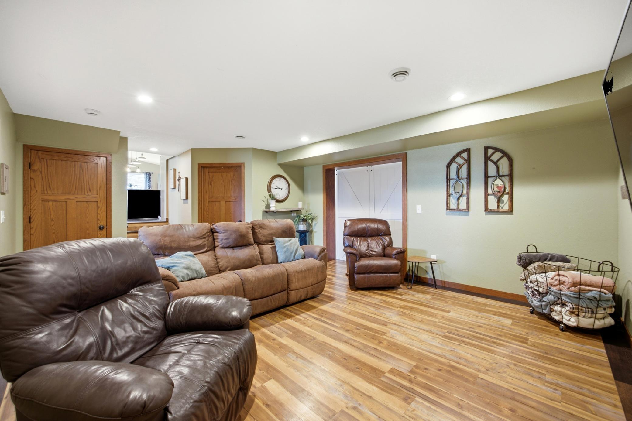 16824 County Highway 11 Property Photo 27