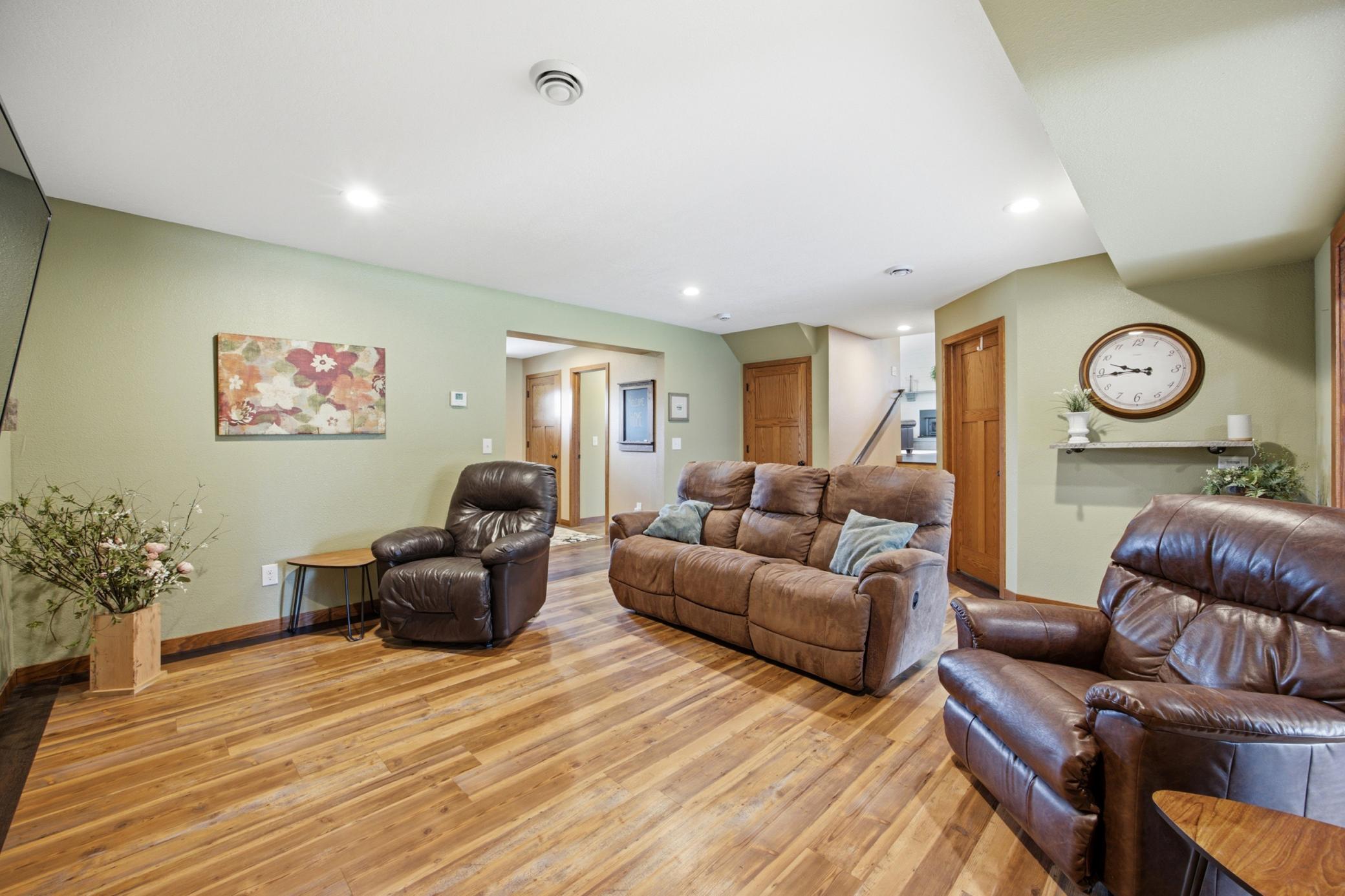 16824 County Highway 11 Property Photo 28
