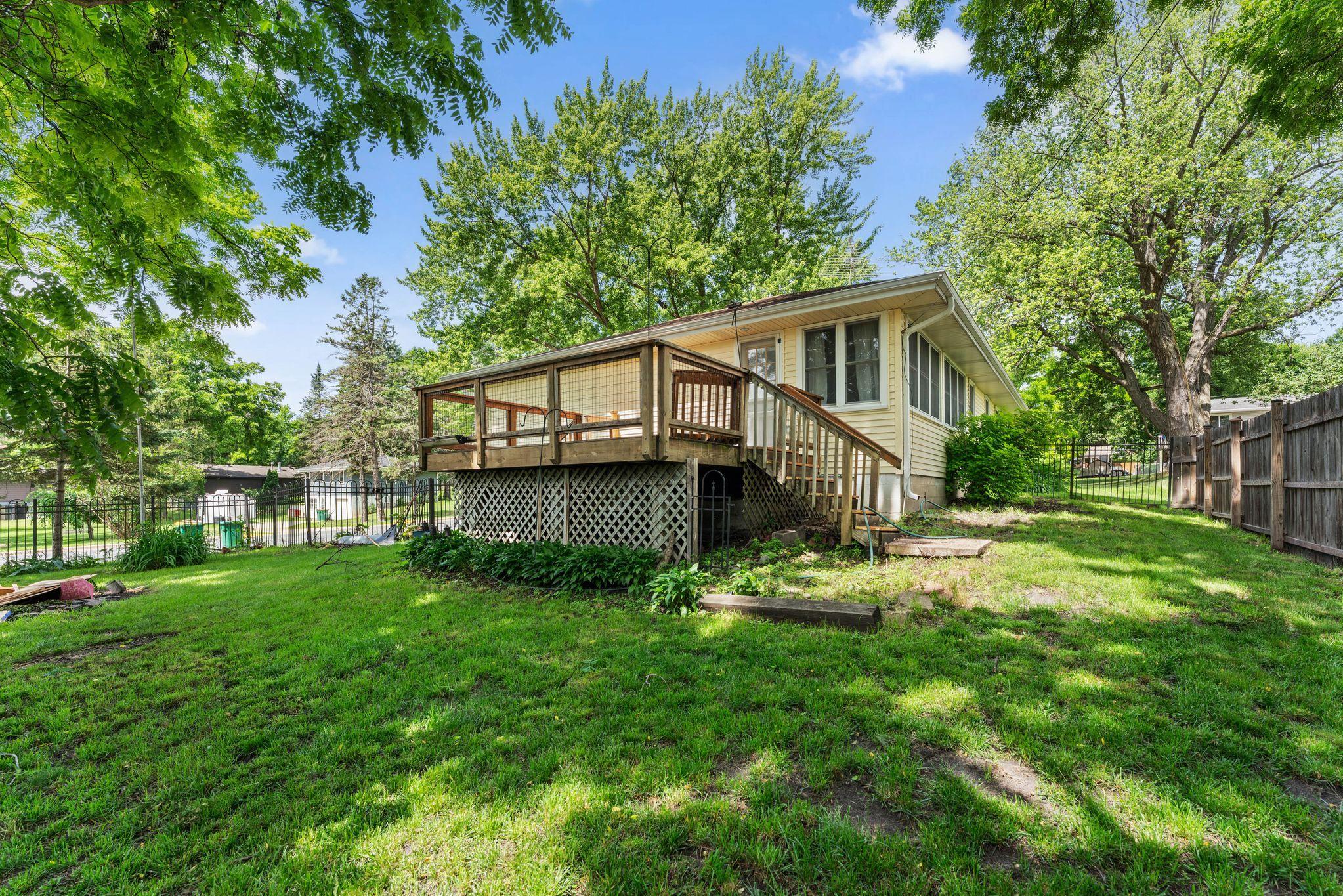 8360 Cedar Street Property Photo 6