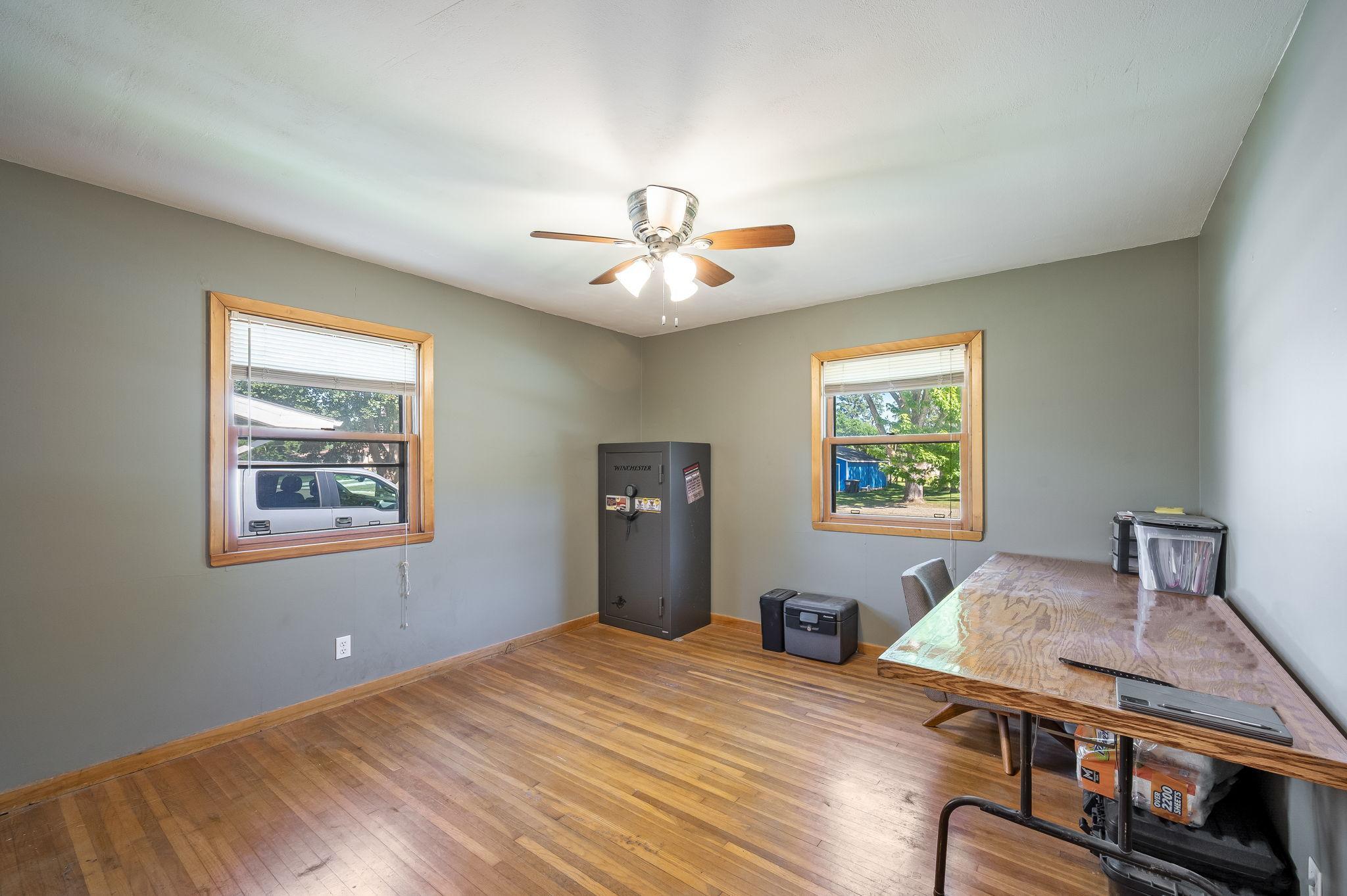 305 Maywood Avenue Property Photo 7