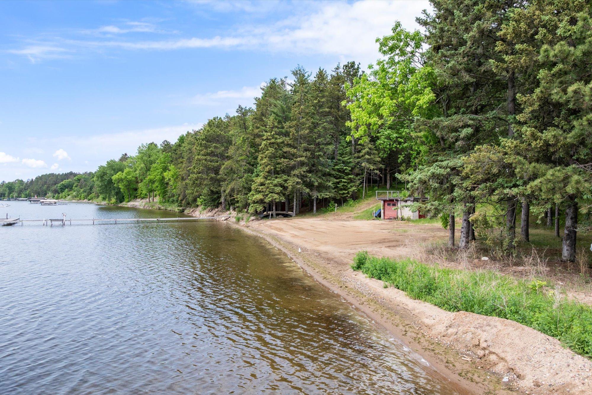 38981 Mink Lane Property Photo 4