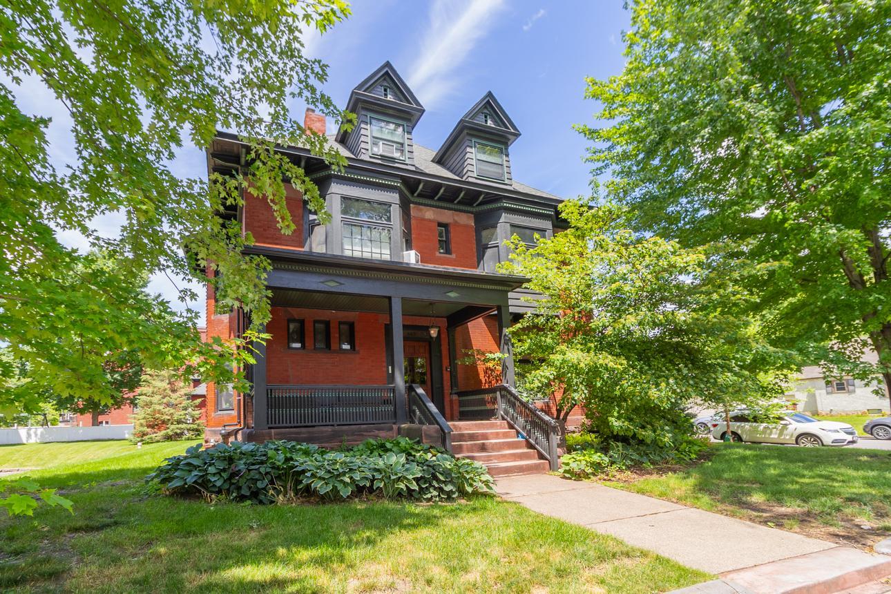 443 Dayton Avenue 10 Property Photo 1