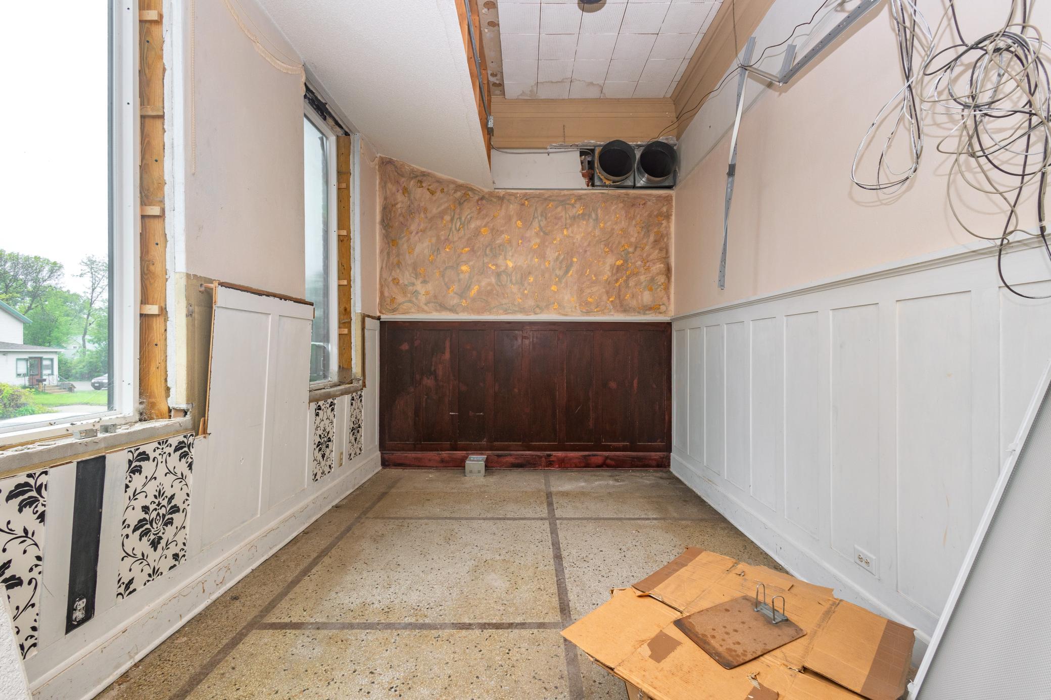 801 6th Avenue E Property Photo 17