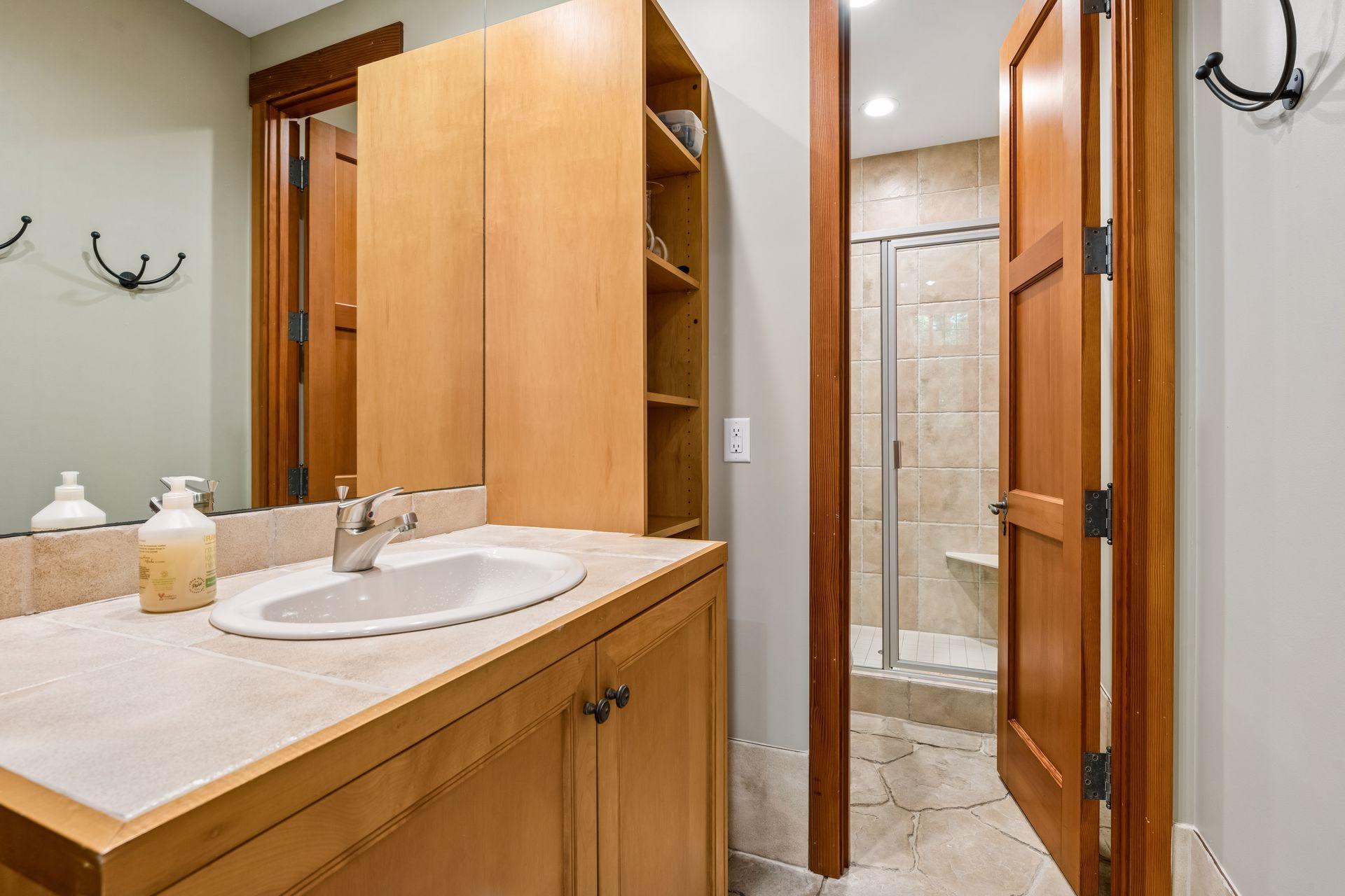 2439 Emerald Trail Property Photo 40