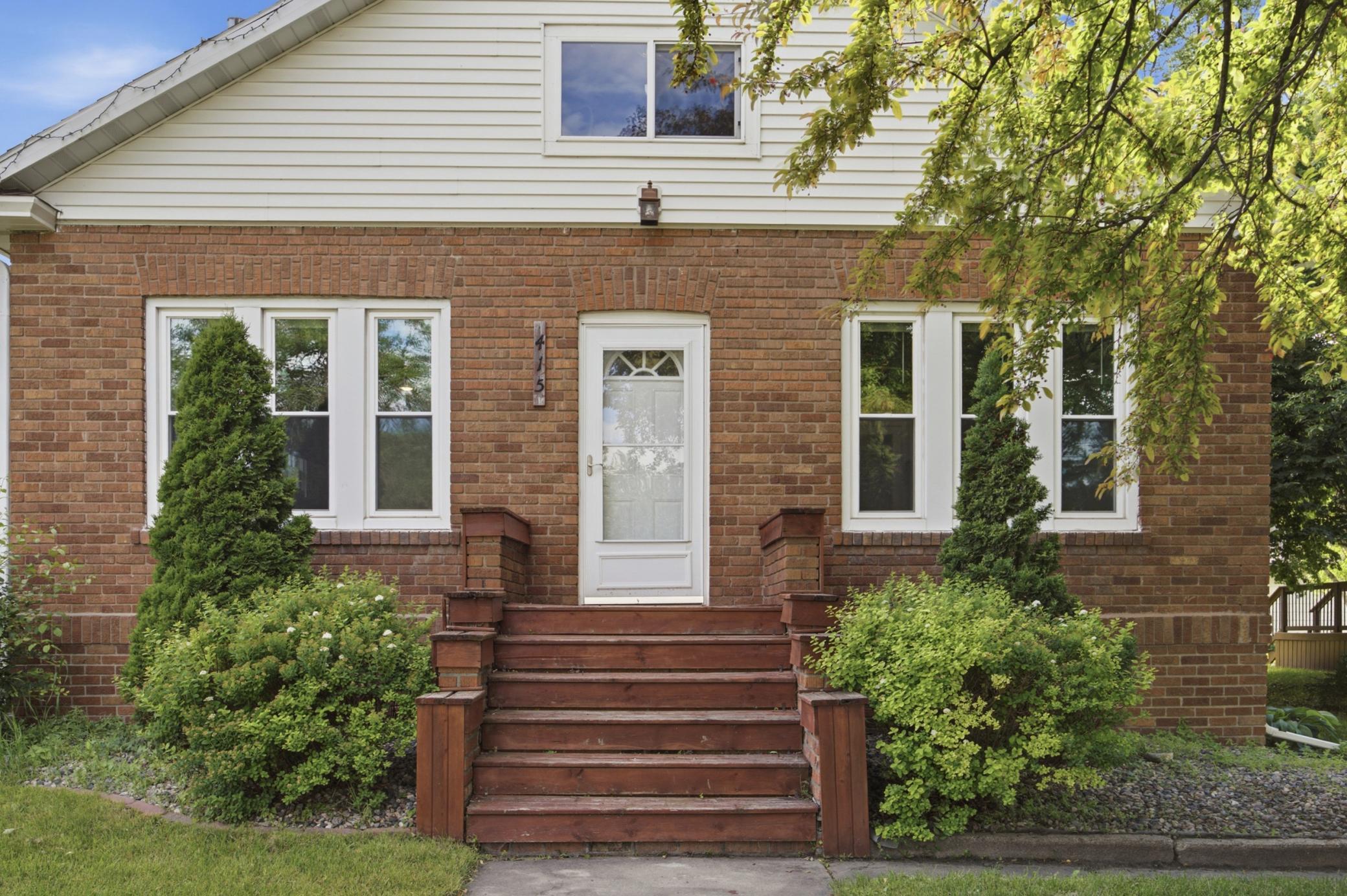 415 9th Street Property Photo 3
