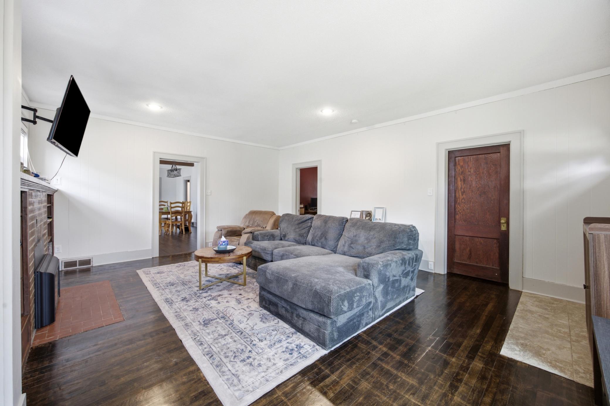 415 9th Street Property Photo 6