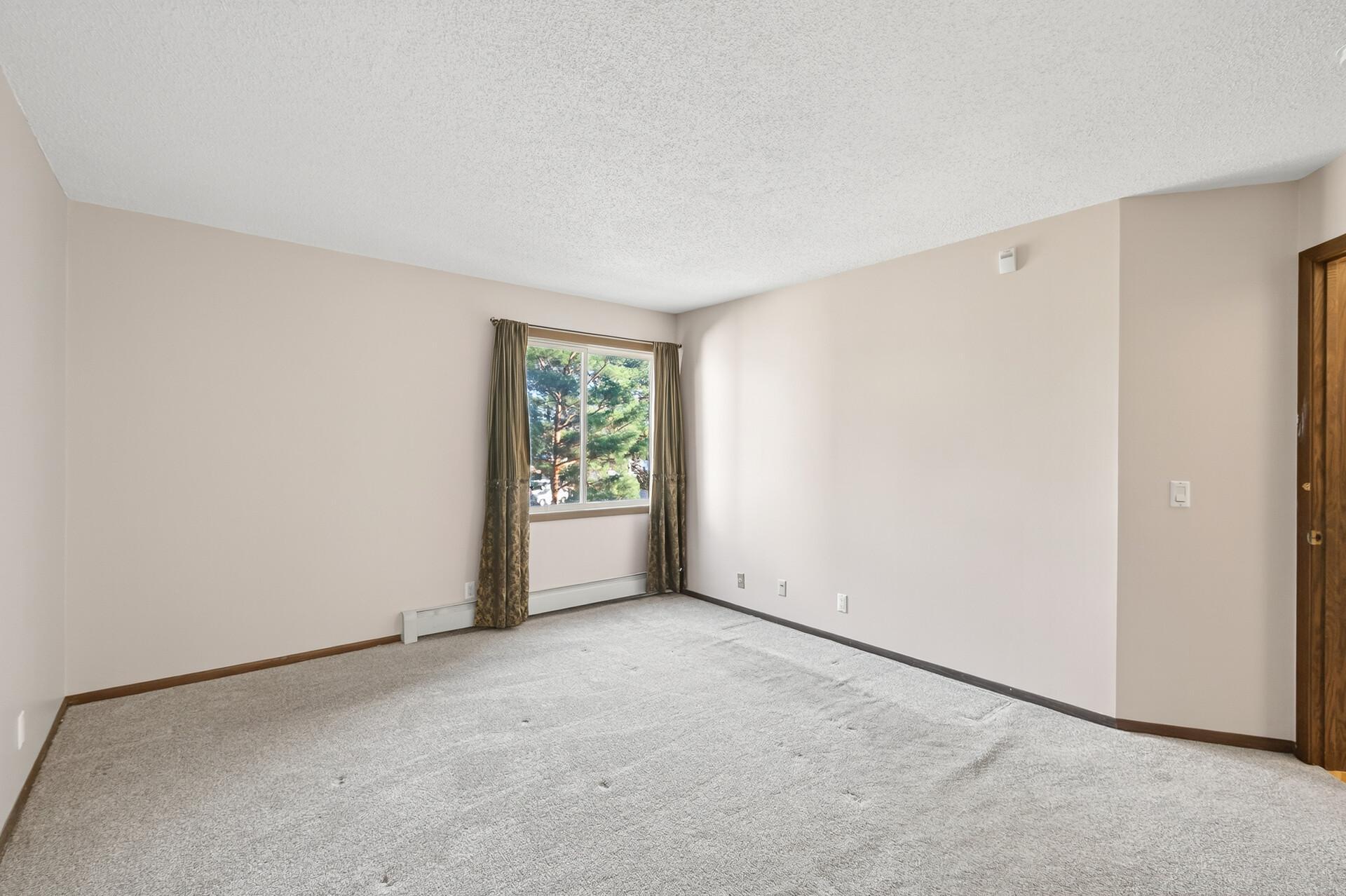 4710 58th Avenue N 202 Property Photo 10