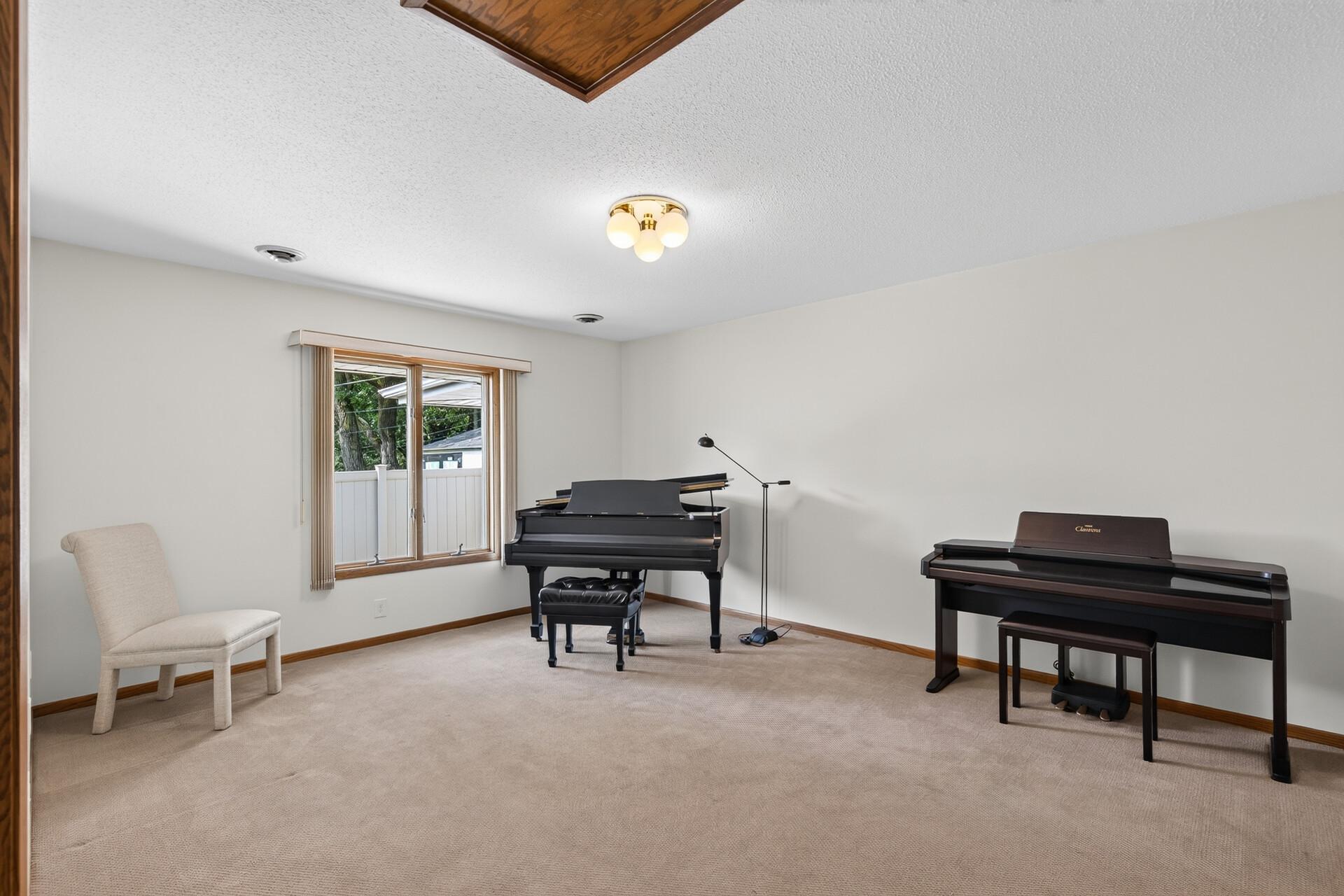 194 69th Avenue Ne Property Photo 18