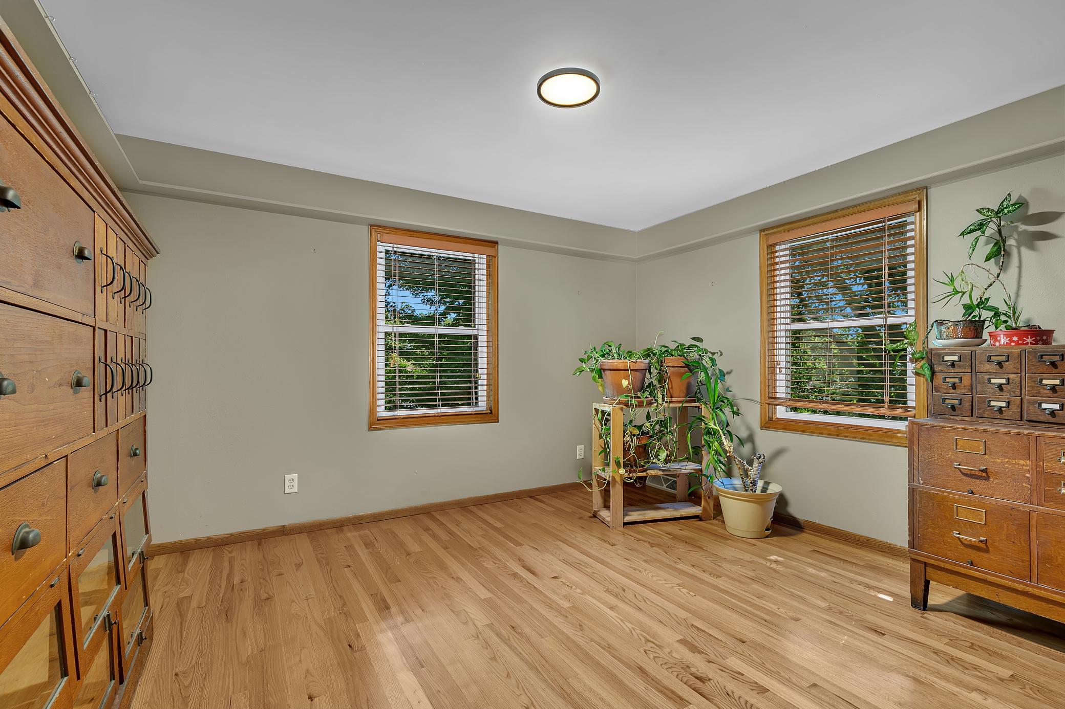 2009 Pleasant Avenue Property Photo 31
