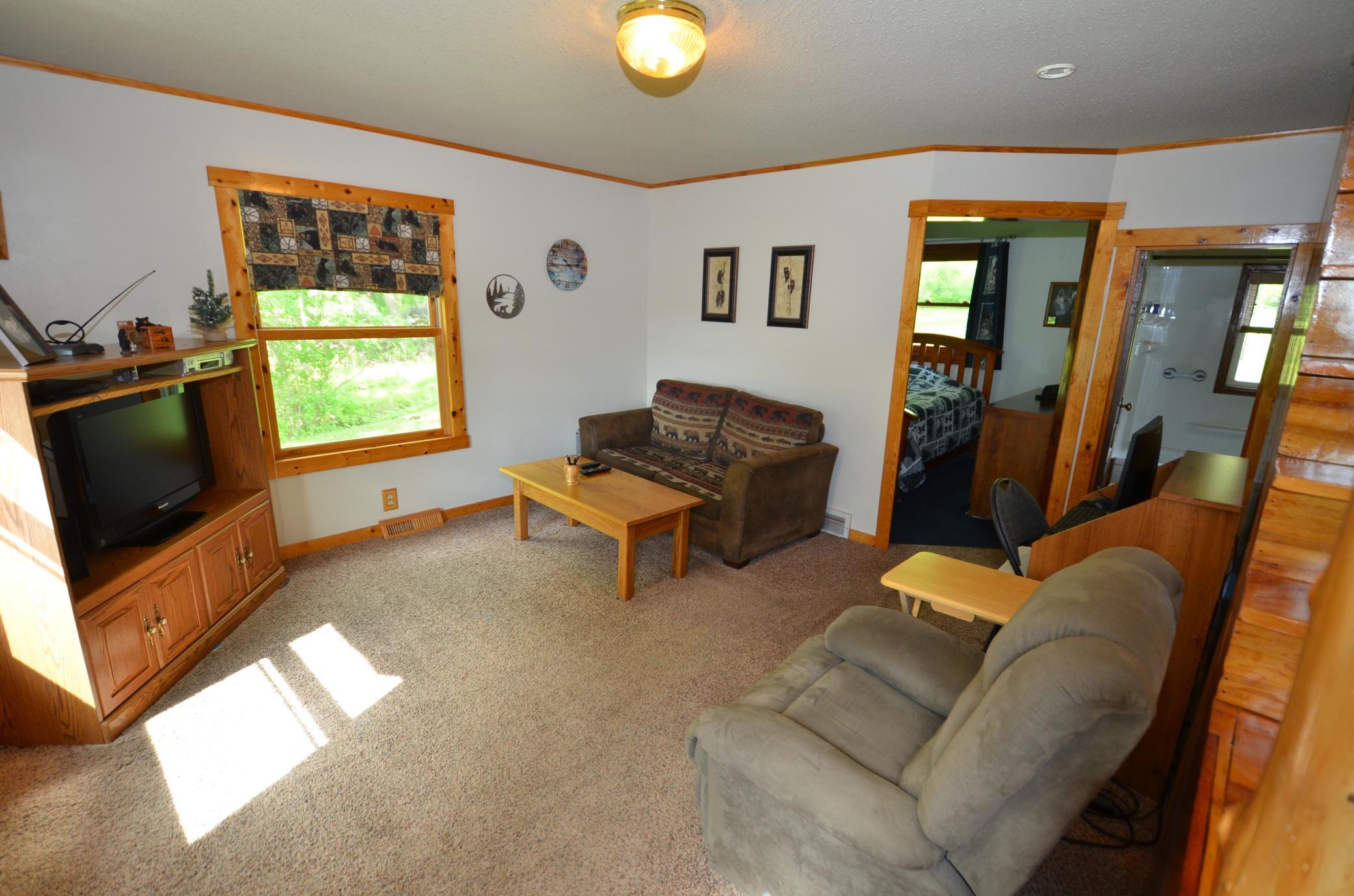 4011 W 9th Street Property Photo 7