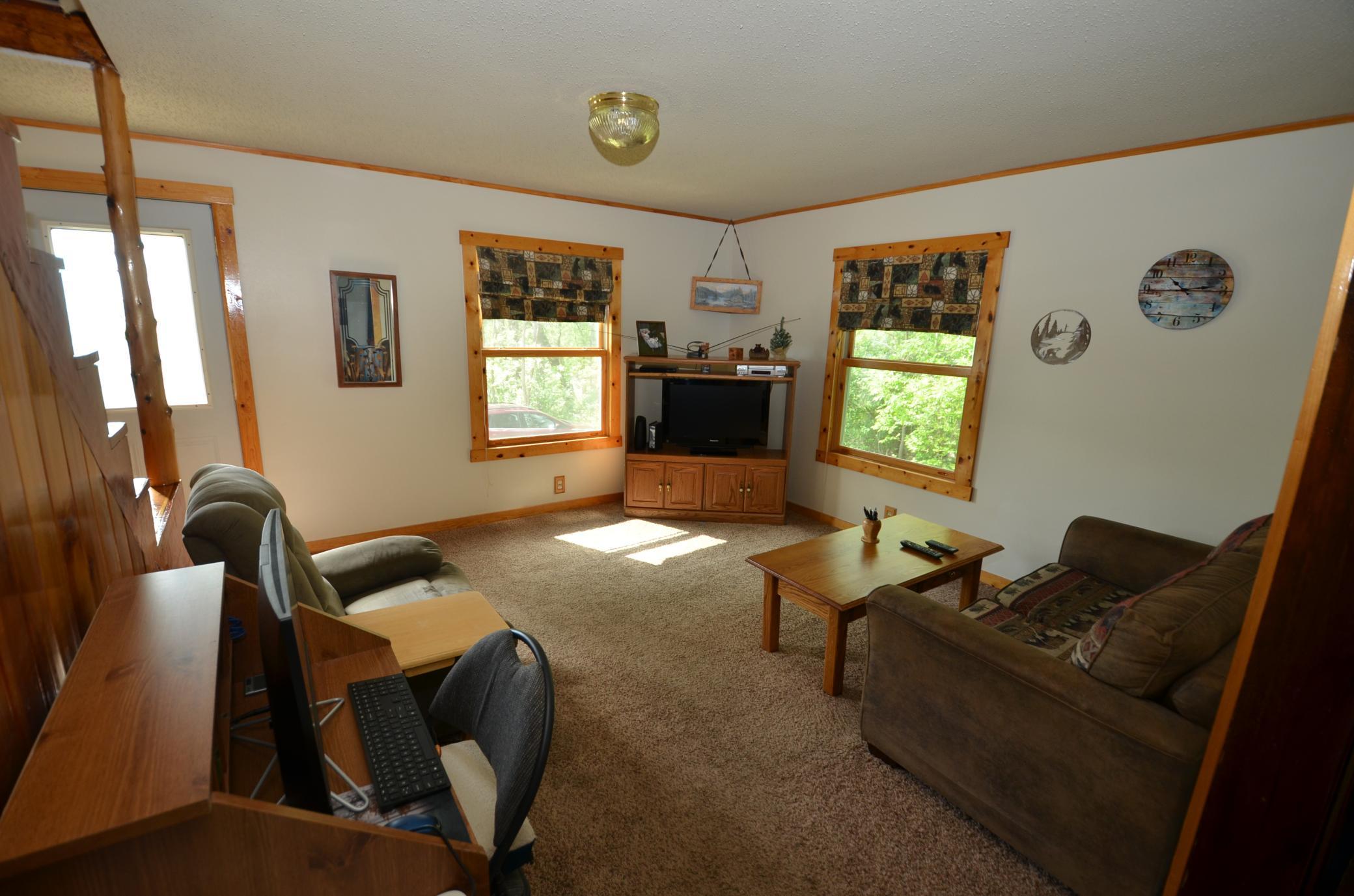 4011 W 9th Street Property Photo 8