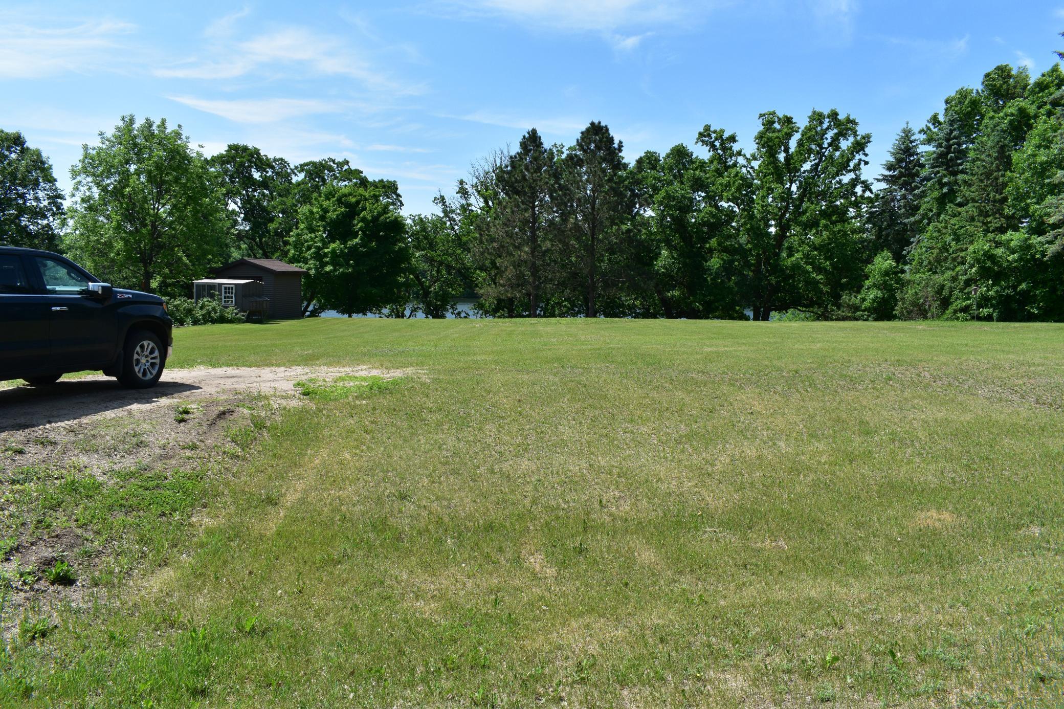 Tbd Willow Ave Property Photo 10