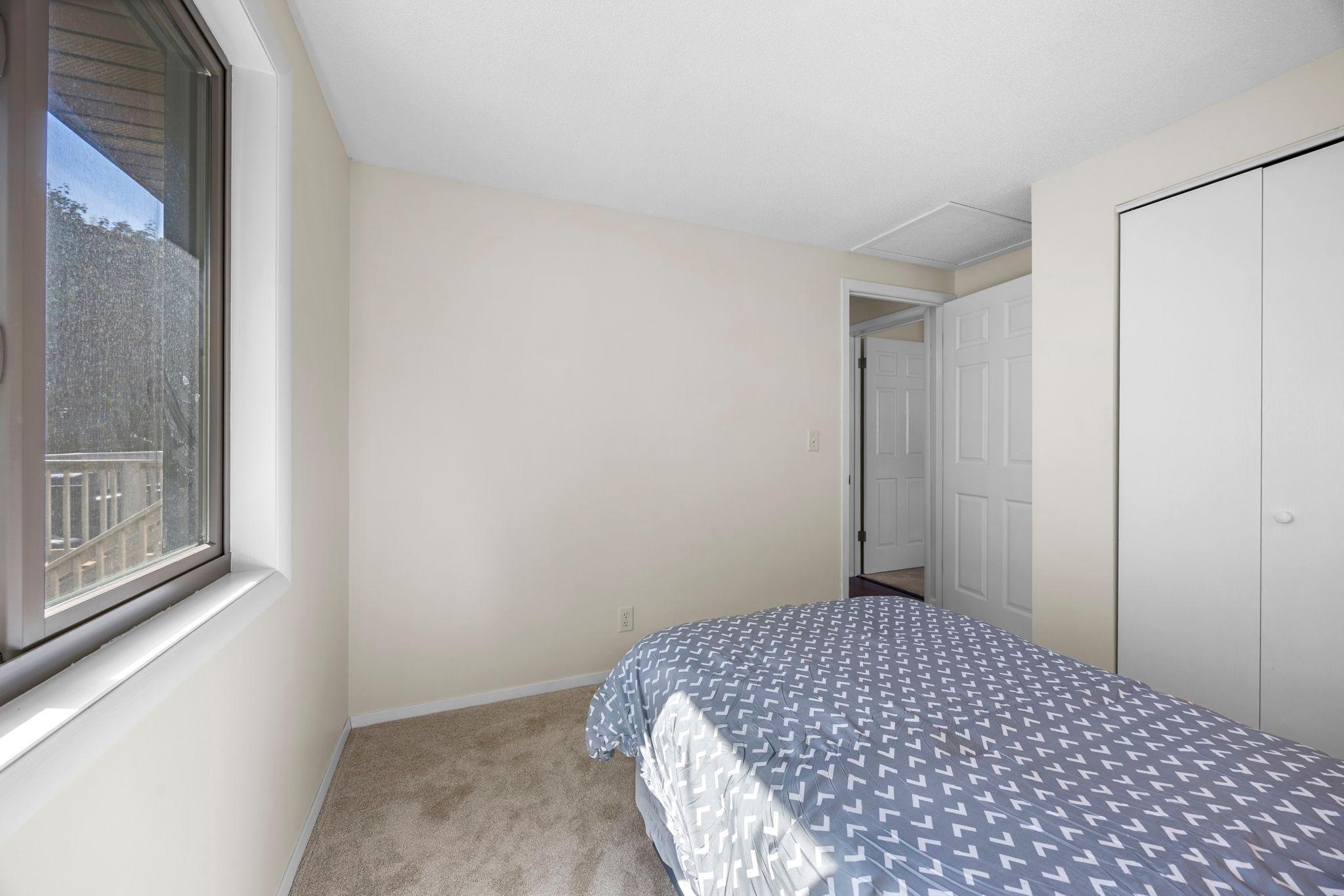 9807 Heath Avenue S Property Photo 12