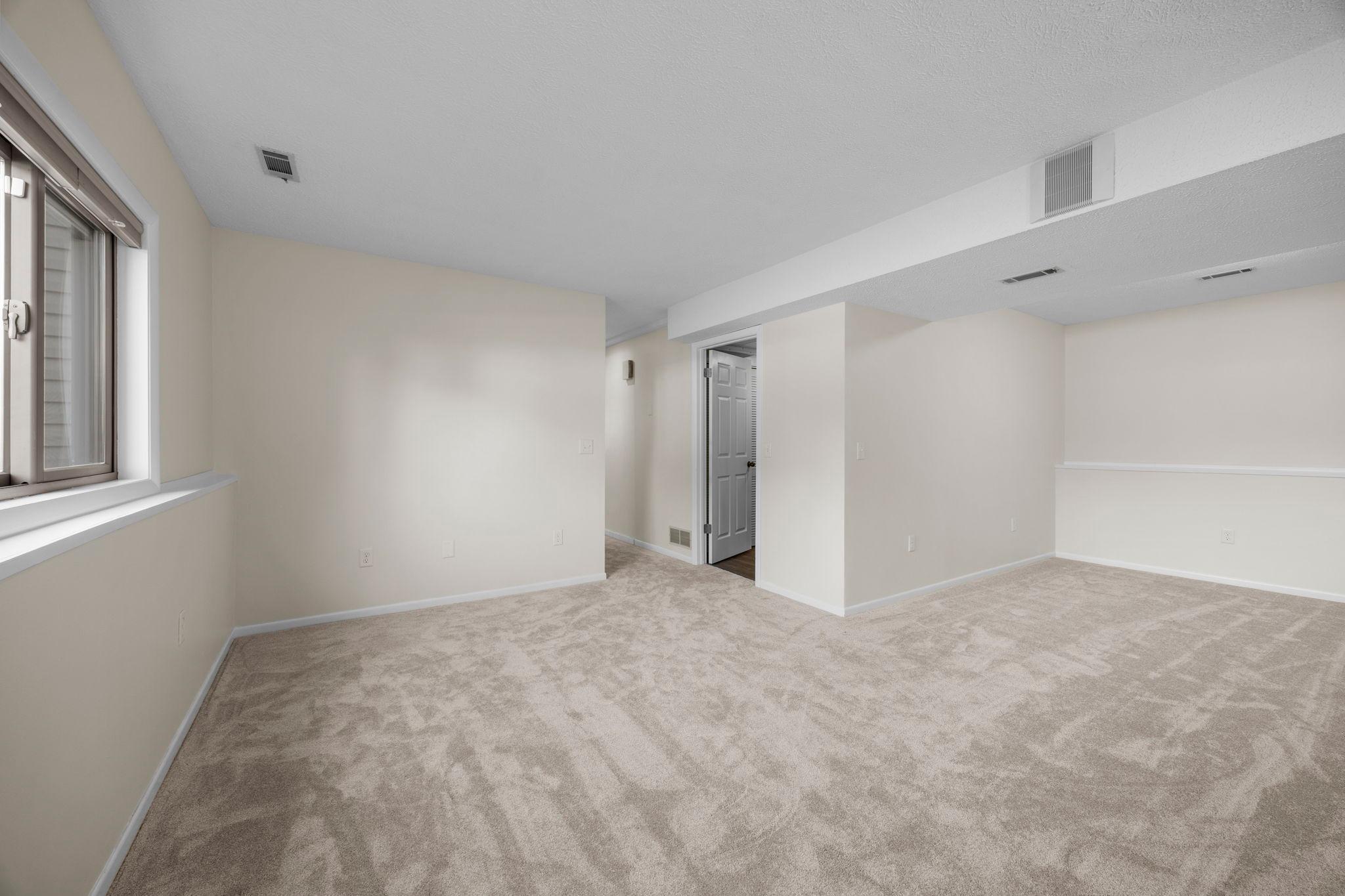 9807 Heath Avenue S Property Photo 15