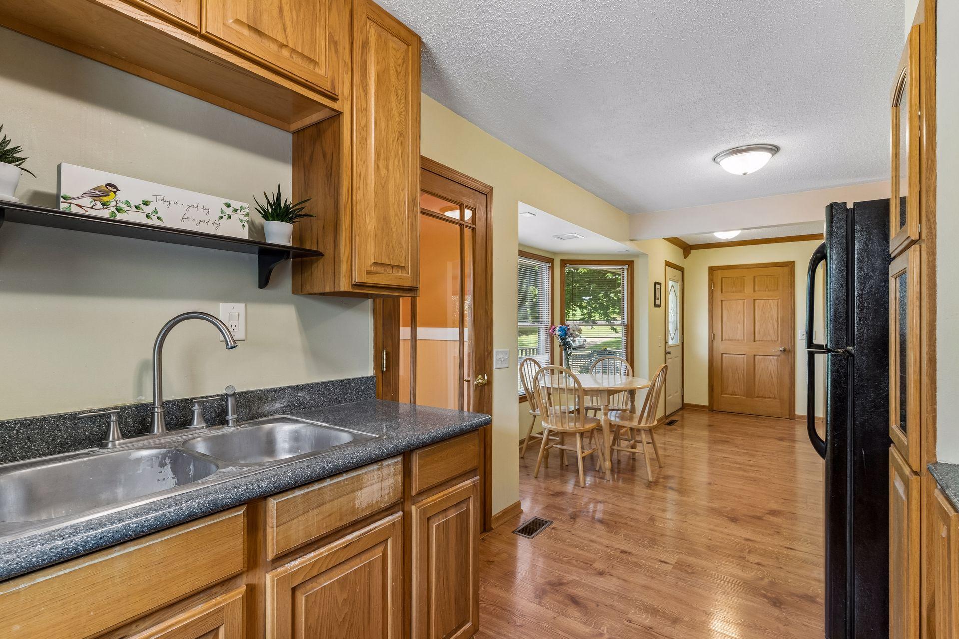 1900 Dundas Boulevard Property Photo 16