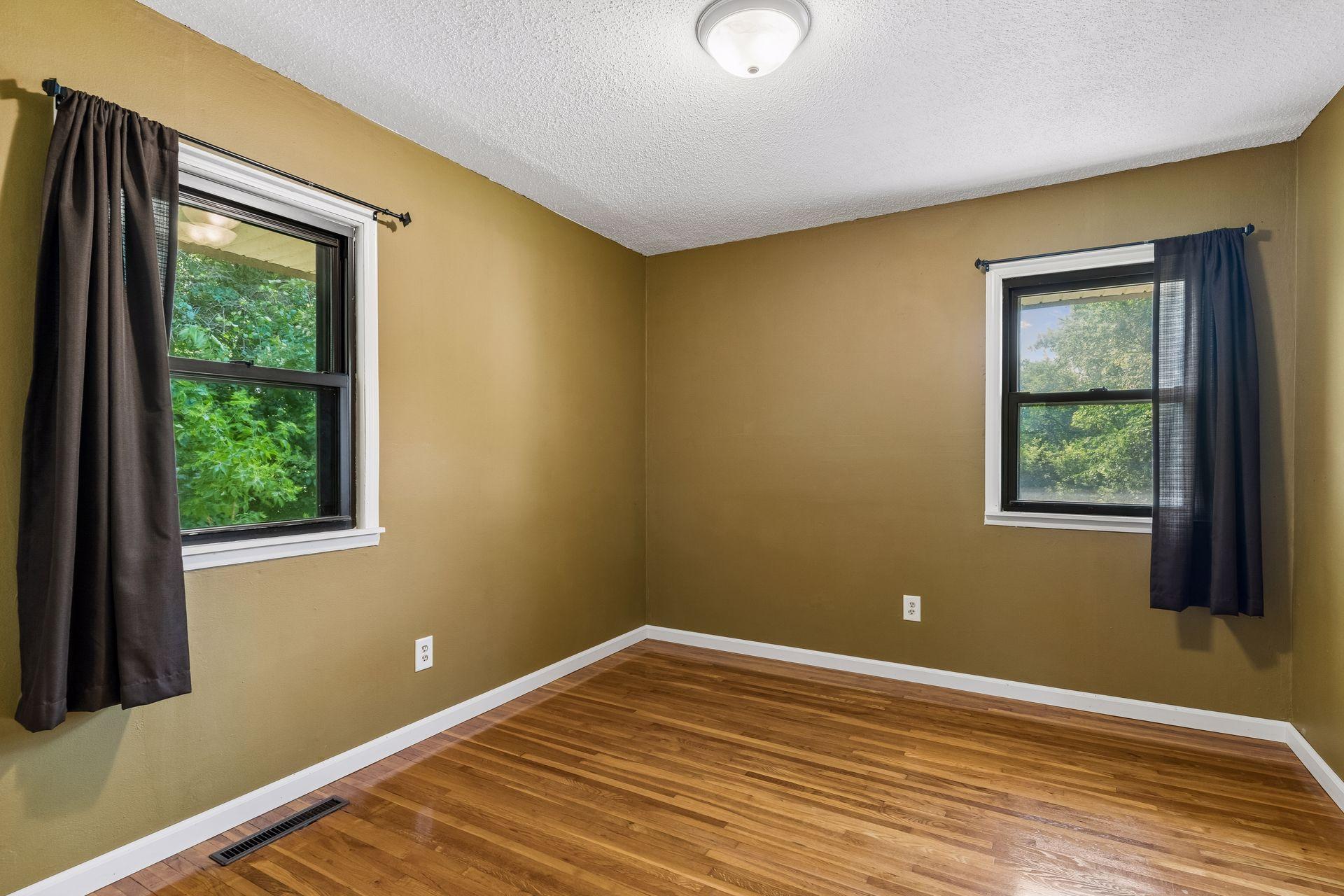 1900 Dundas Boulevard Property Photo 25