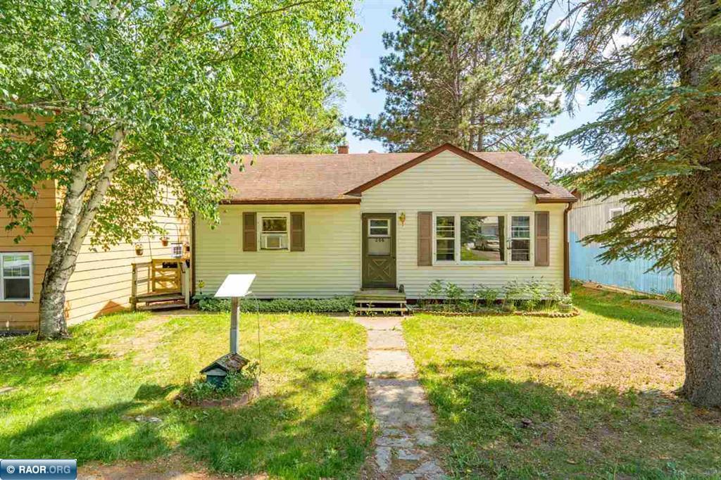 206 3rd Street N Property Photo 2