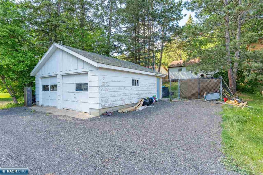 206 3rd Street N Property Photo 3