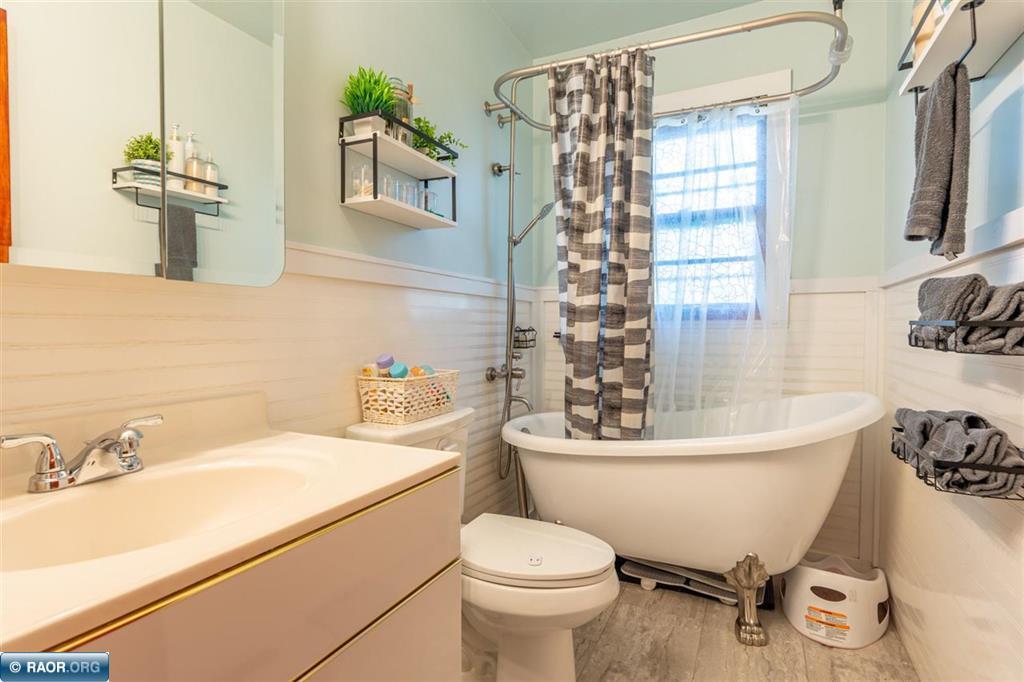 206 3rd Street N Property Photo 17