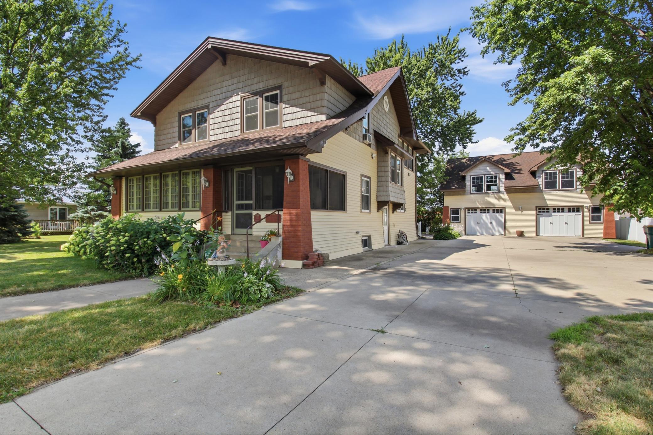 611 N Marshall Avenue Property Photo 3