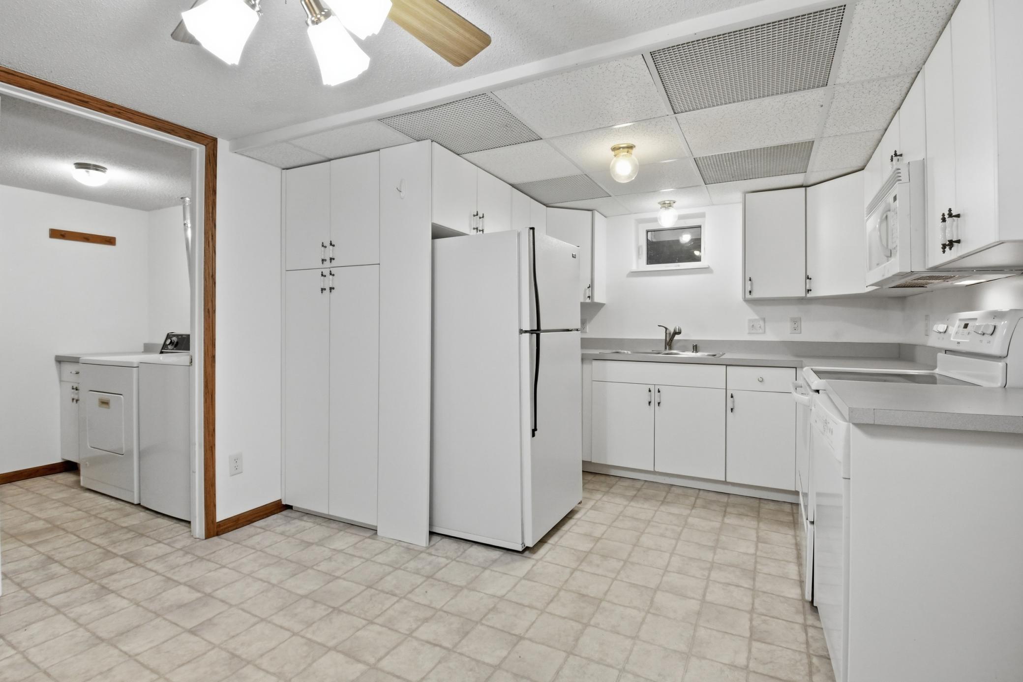 611 N Marshall Avenue Property Photo 28